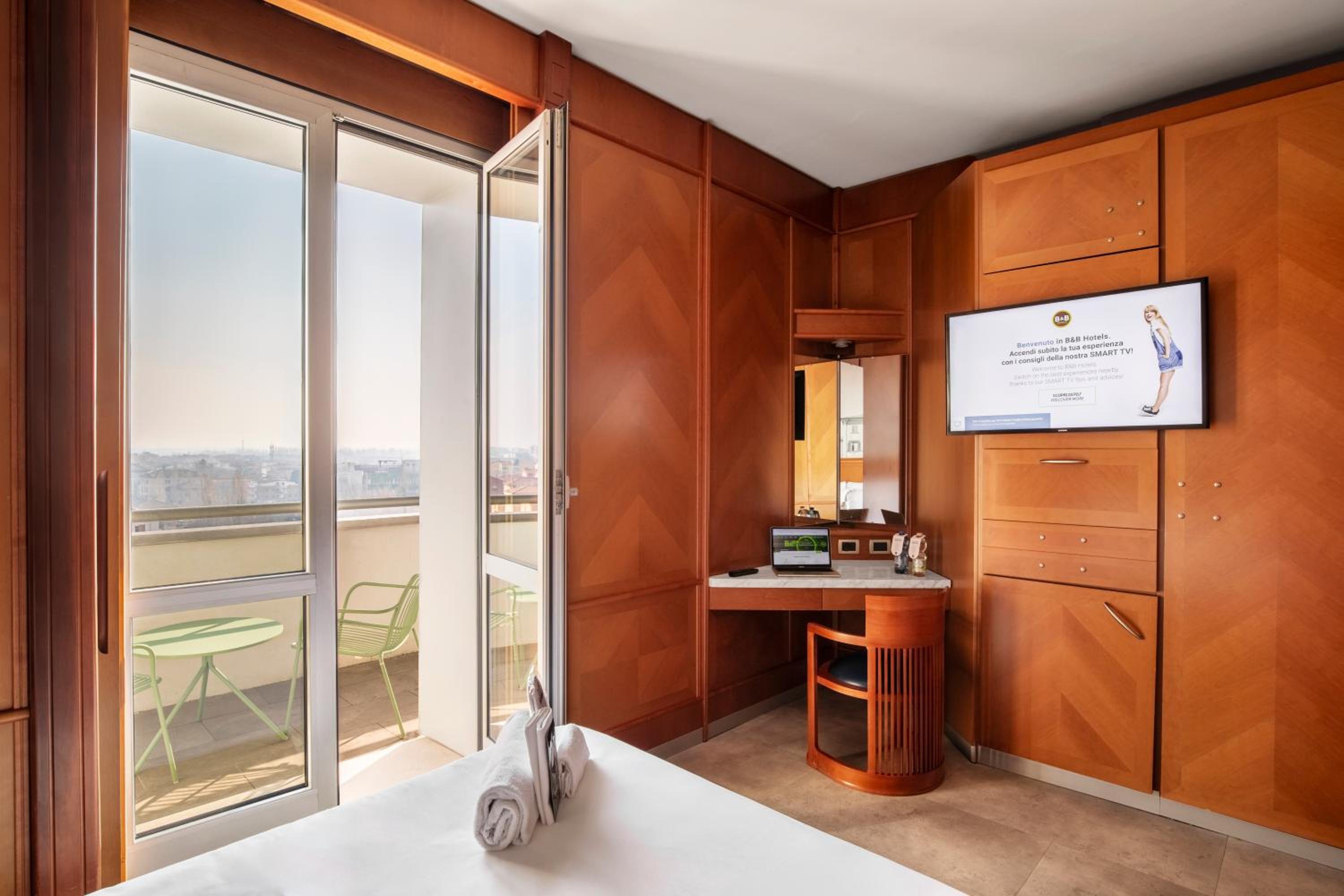 Double Room with Terrace - Photo 3
