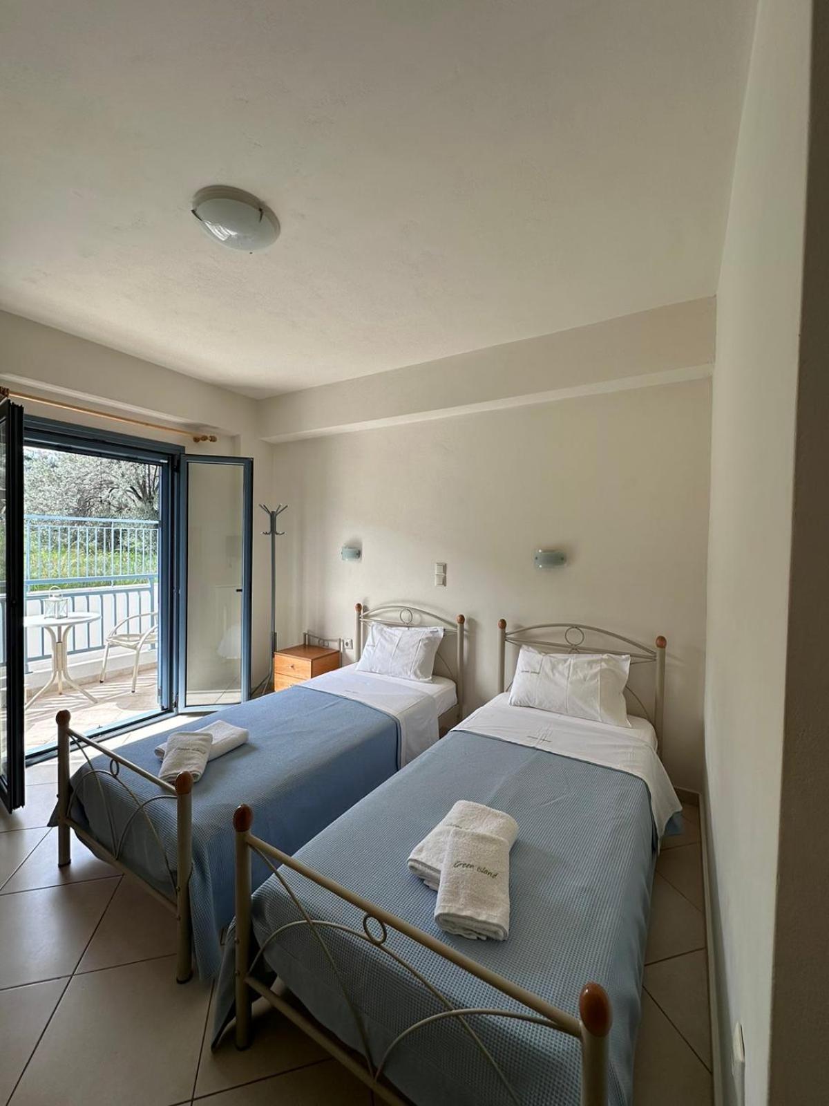 Double Room with Balcony photo 1