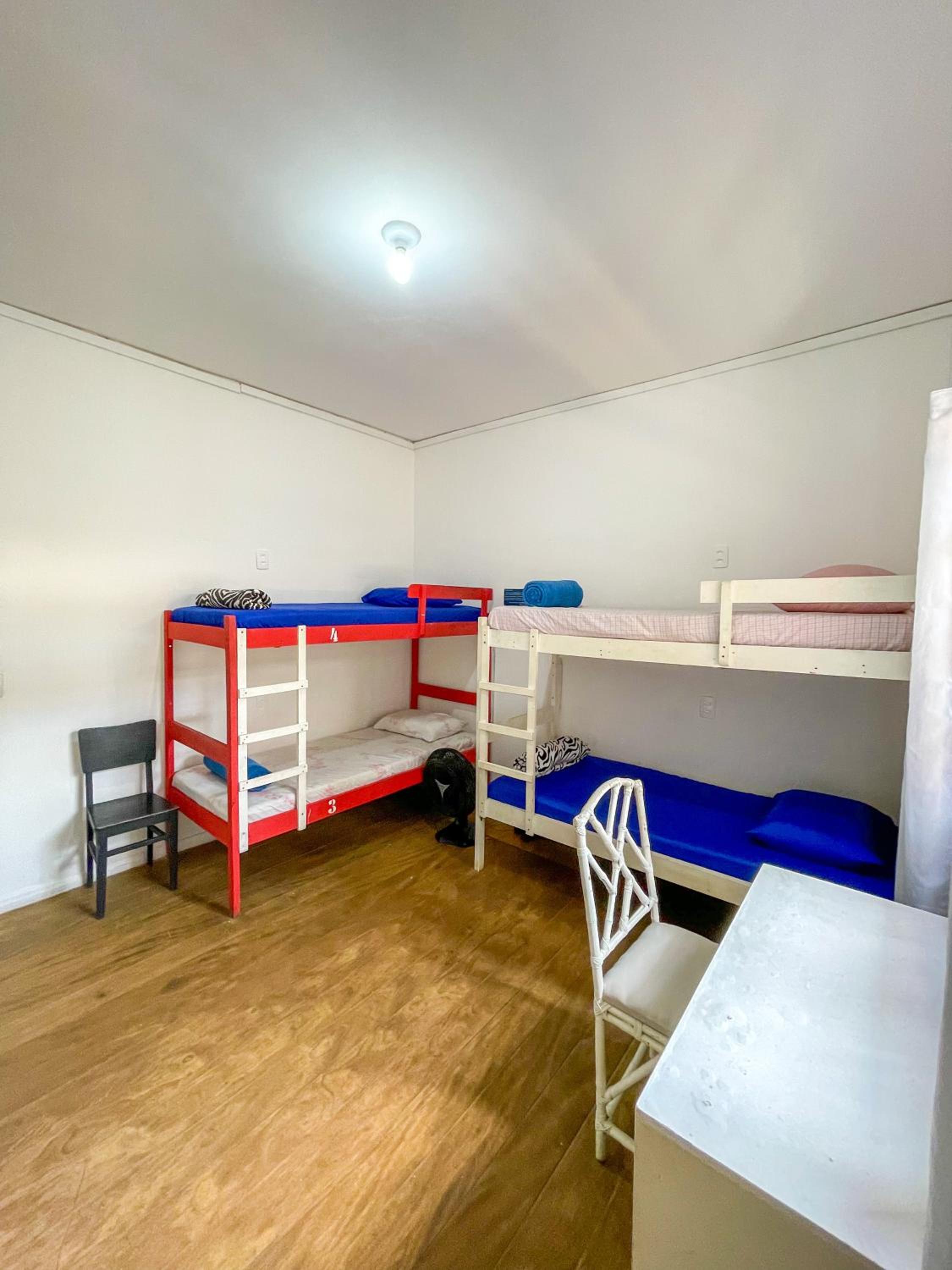 Quadruple Room with Private Bathroom photo 2