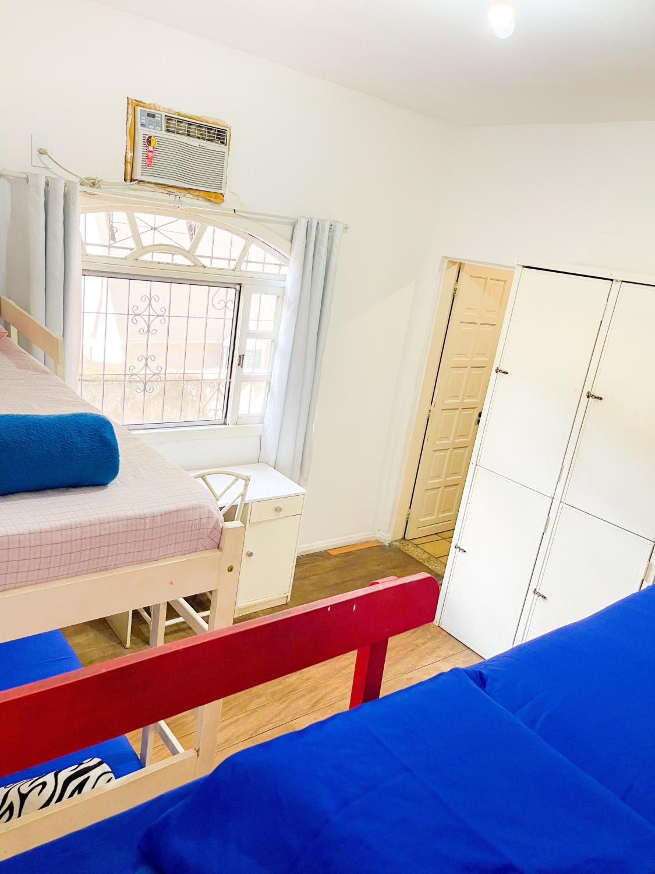 Bed in 4-Bed Mixed Dormitory Room Draco photo 2