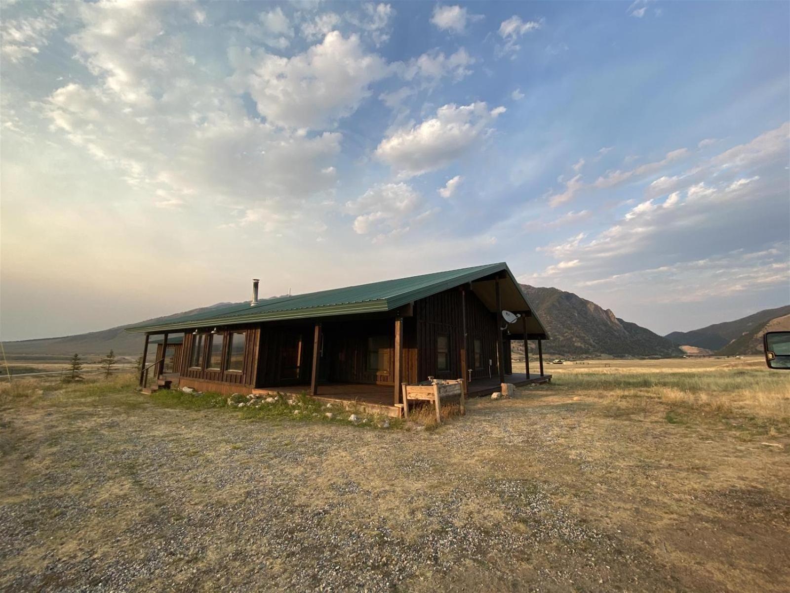 Four-Bedroom Holiday Home photo 1