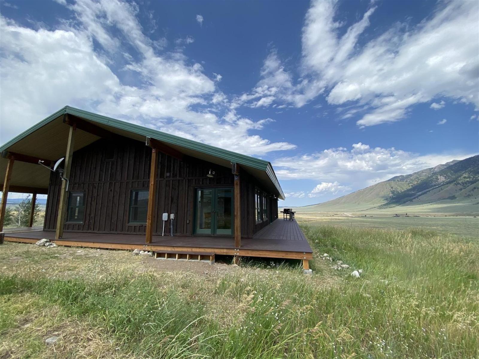 Four-Bedroom Holiday Home photo 3
