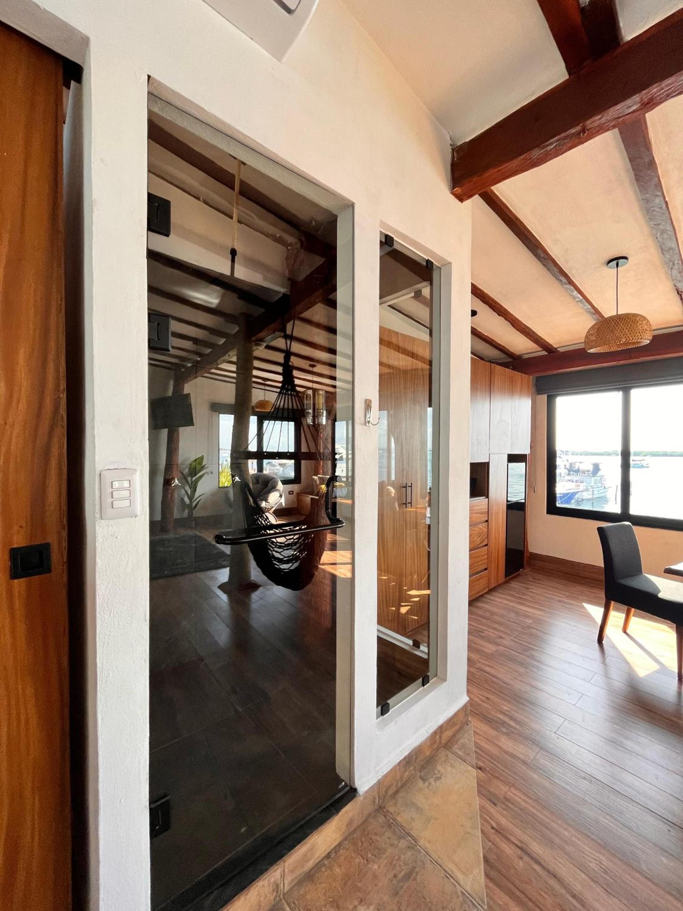 One-Bedroom House - Photo 2