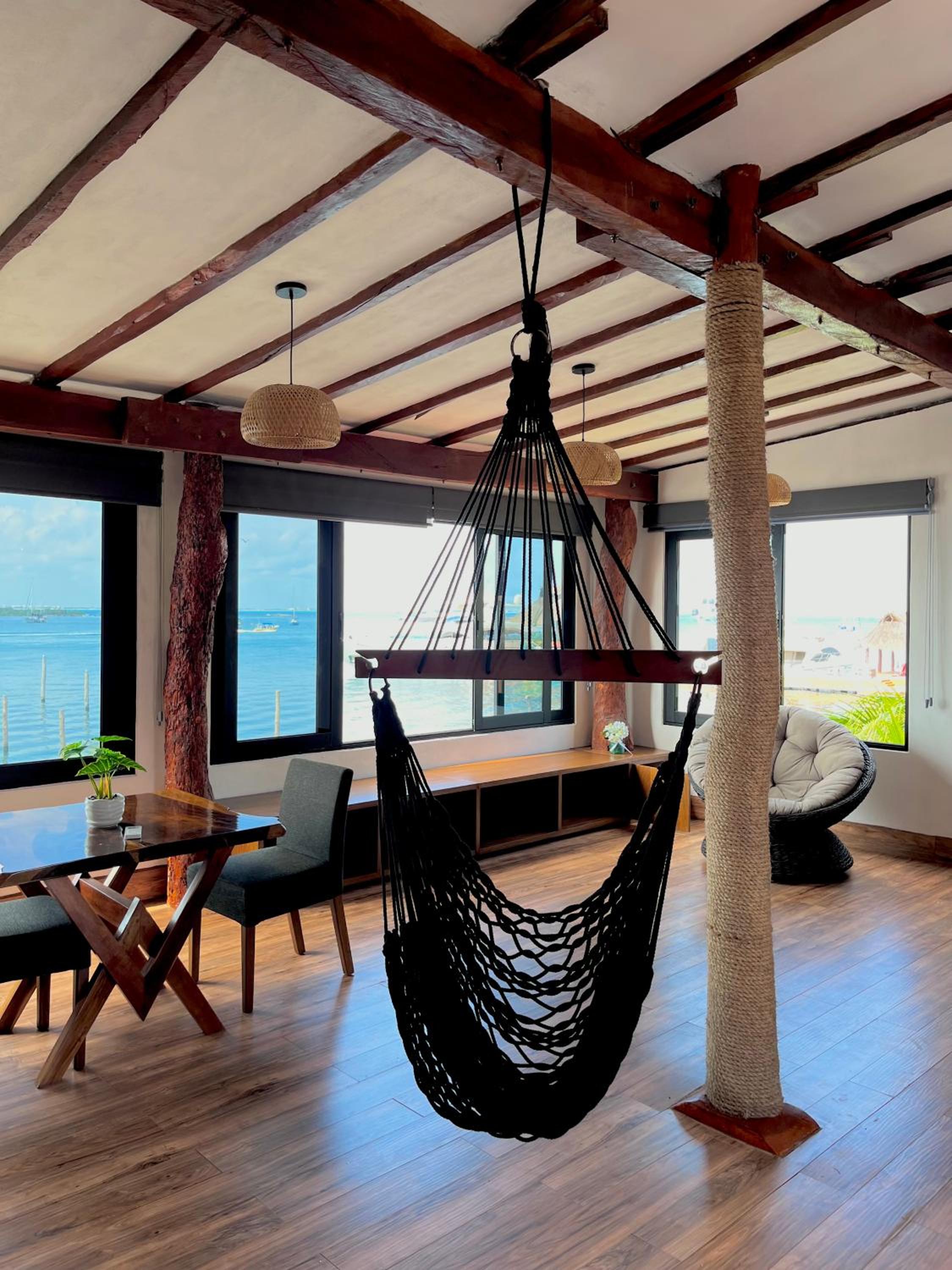 One-Bedroom House - Photo 3