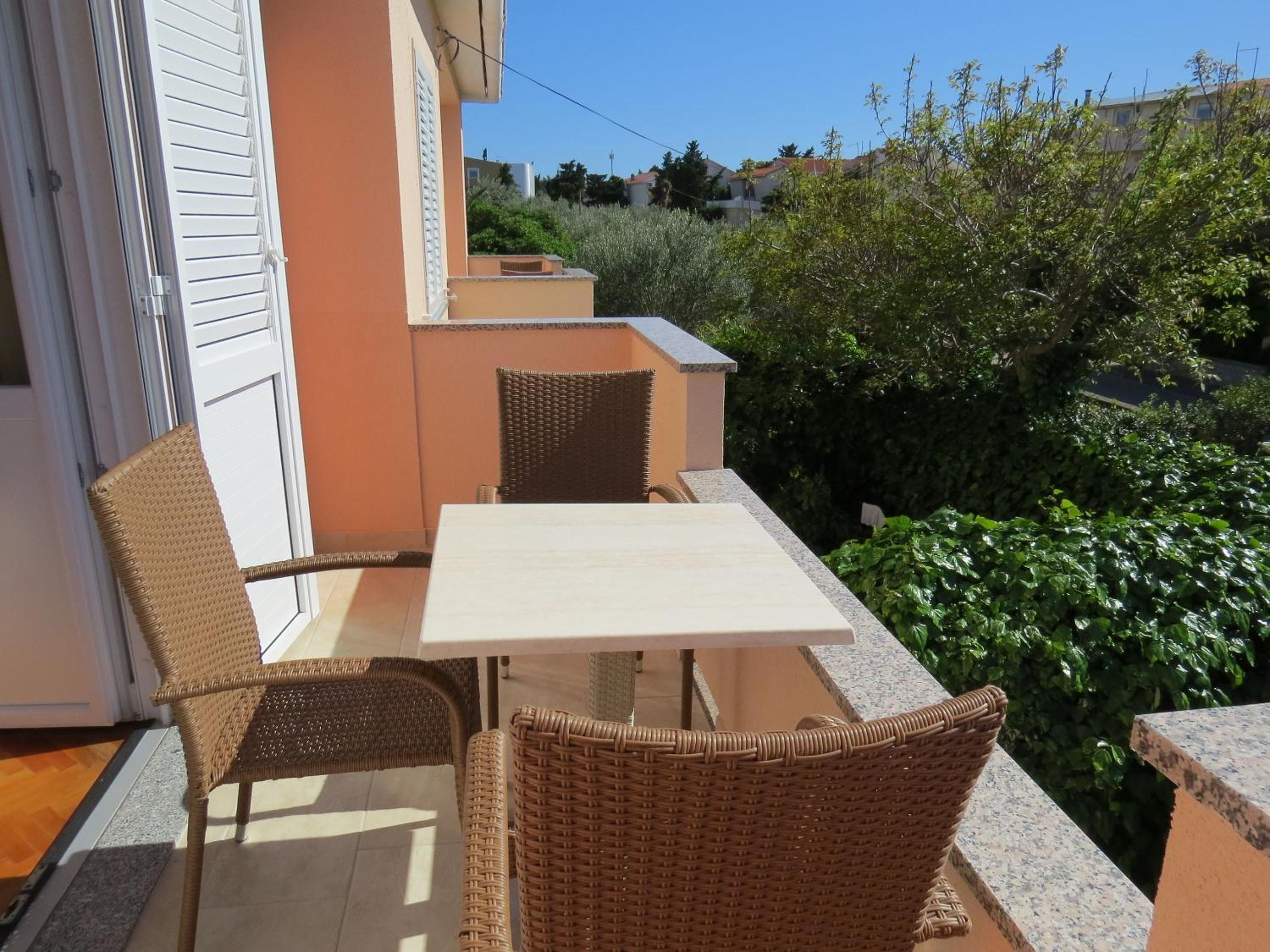 Triple Room with Balcony photo 3