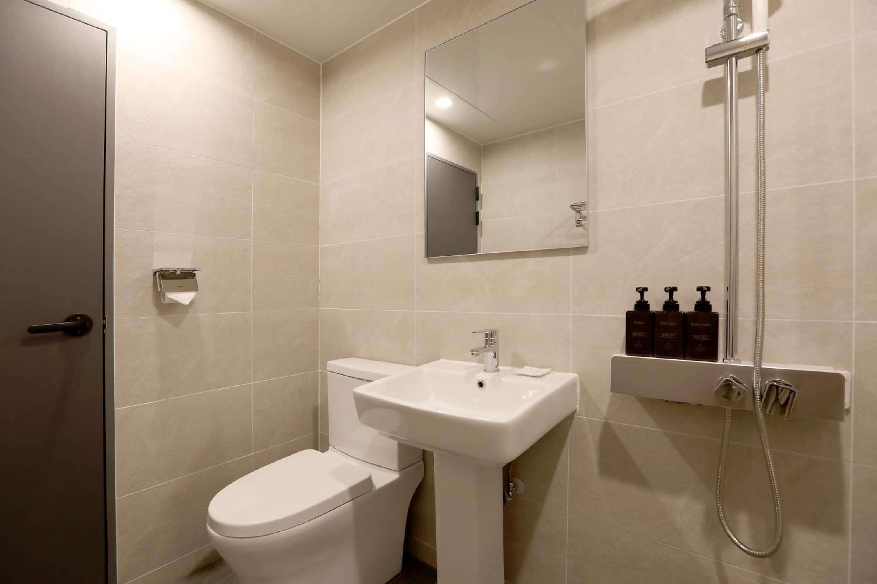 Deluxe Twin Room - Photo 4