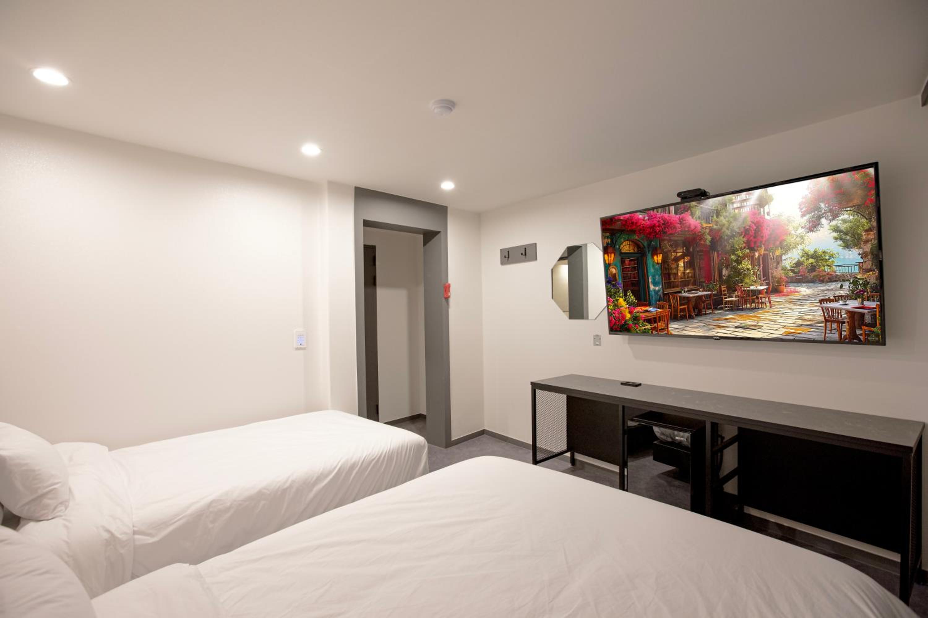 Deluxe Twin Room - Photo 2