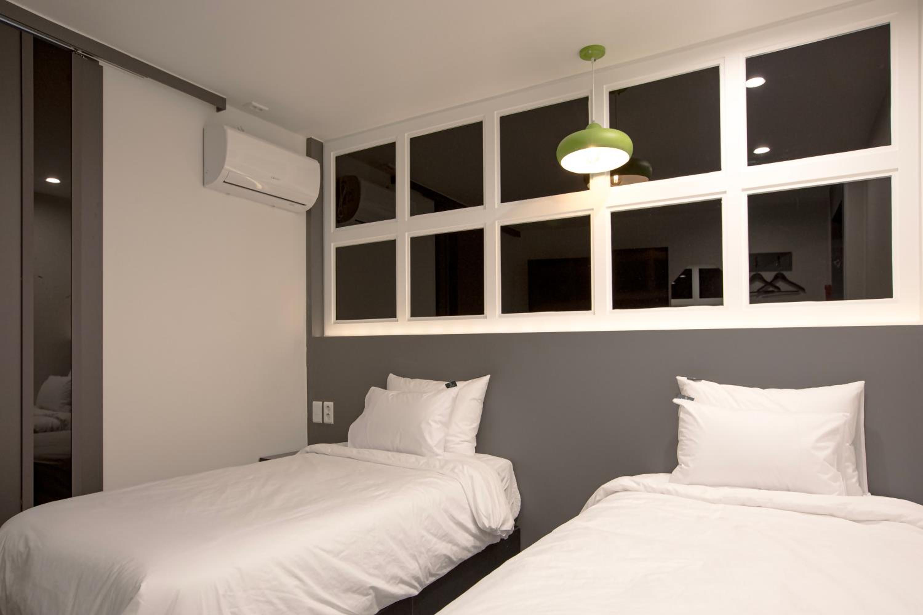 Deluxe Twin Room - Photo 1