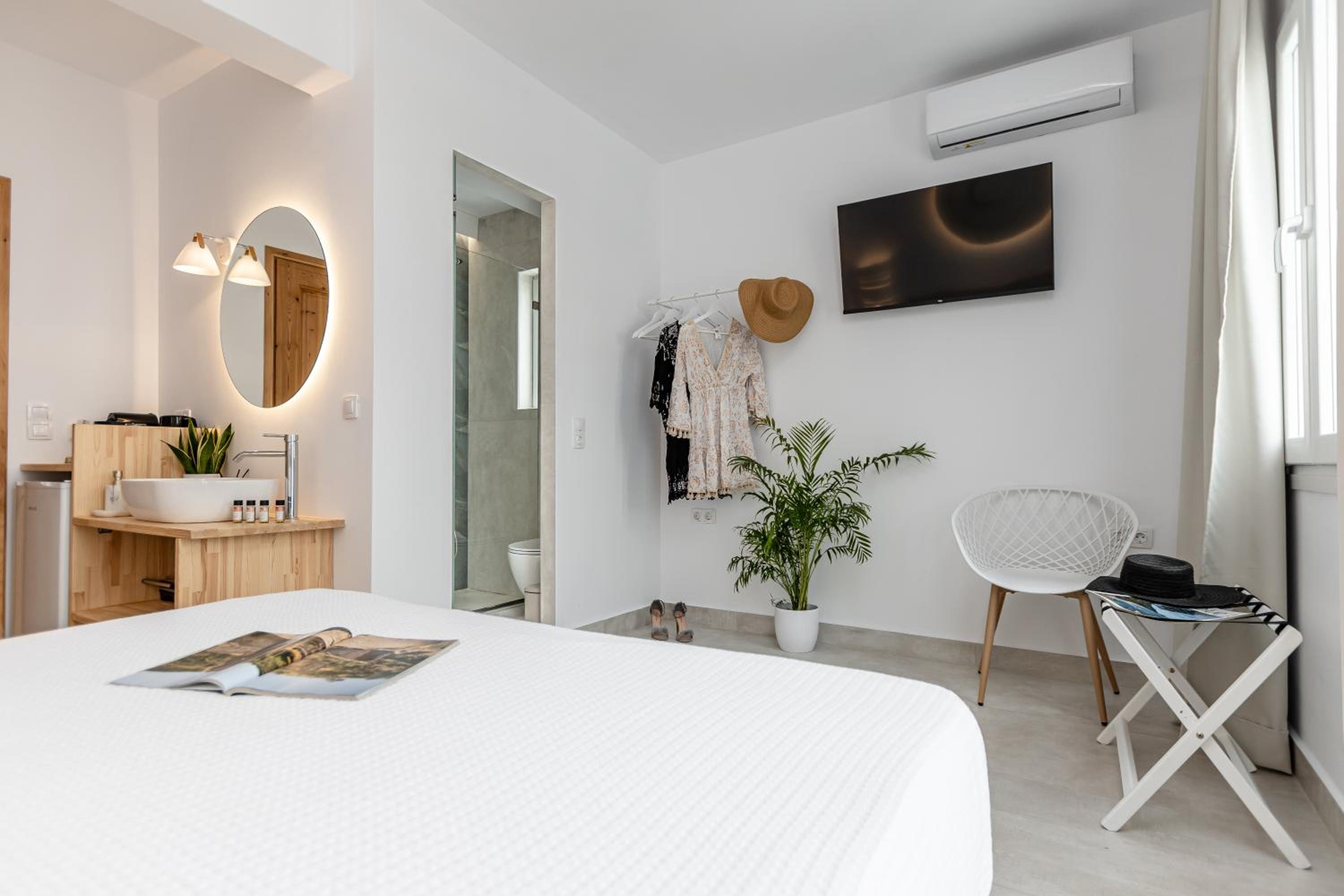 Deluxe Double Room - Photo 5