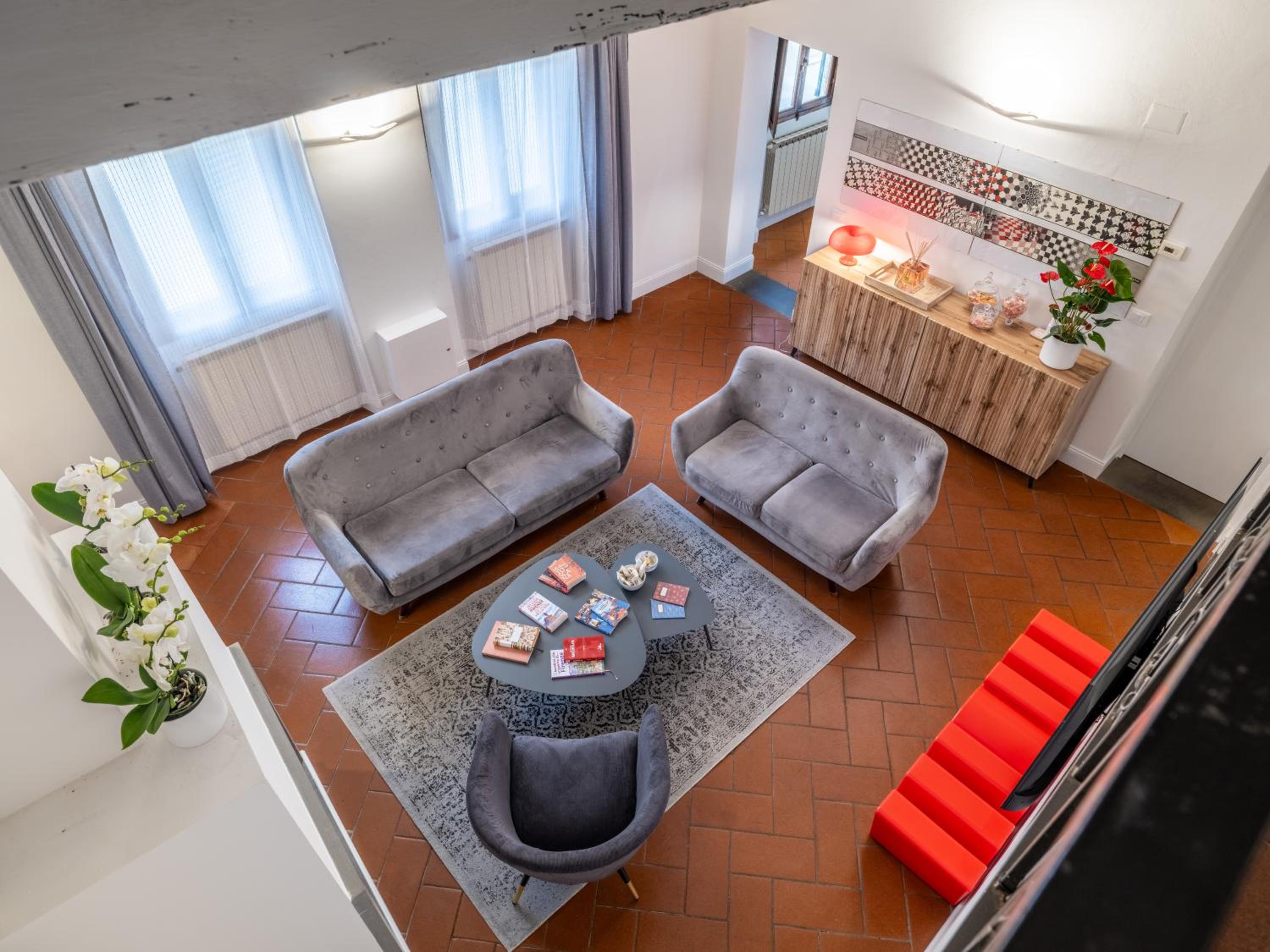Three-Bedroom Apartment photo 1