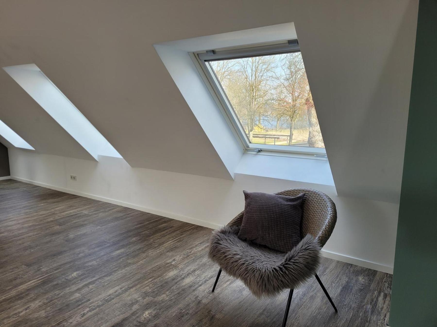 Apartment - Split Level photo 2