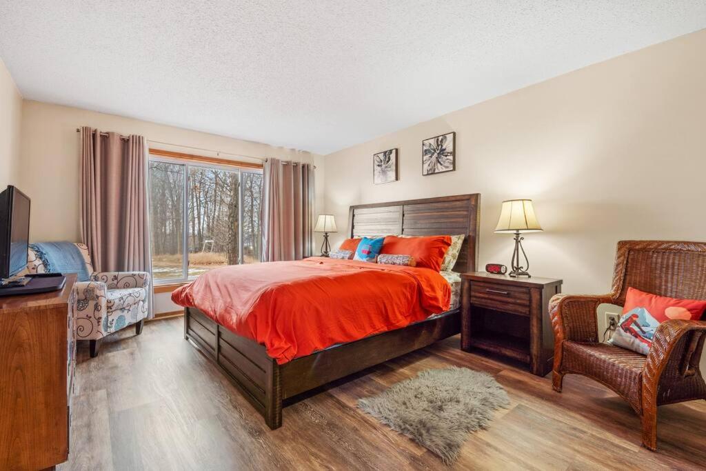 Three-Bedroom Apartment photo 1
