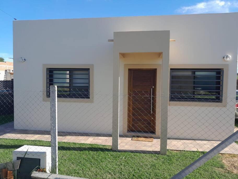 One-Bedroom House photo 2