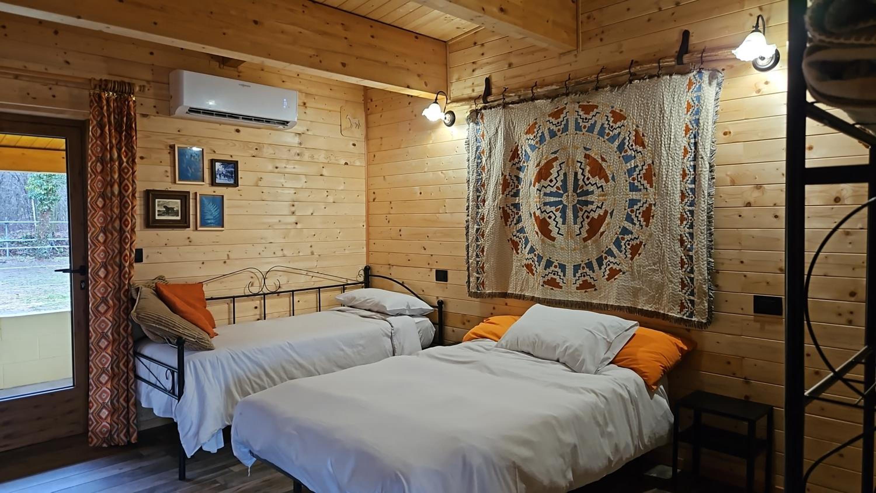 Deluxe Twin Room photo 1