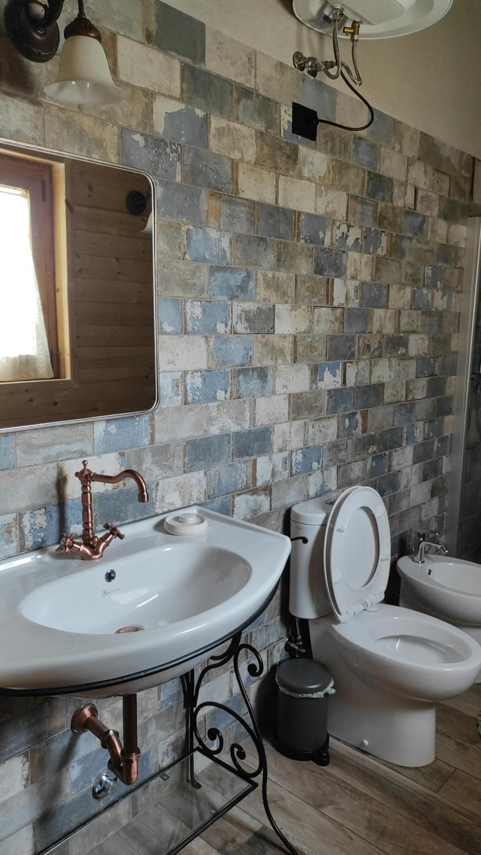 Double Room with Private Bathroom photo 3