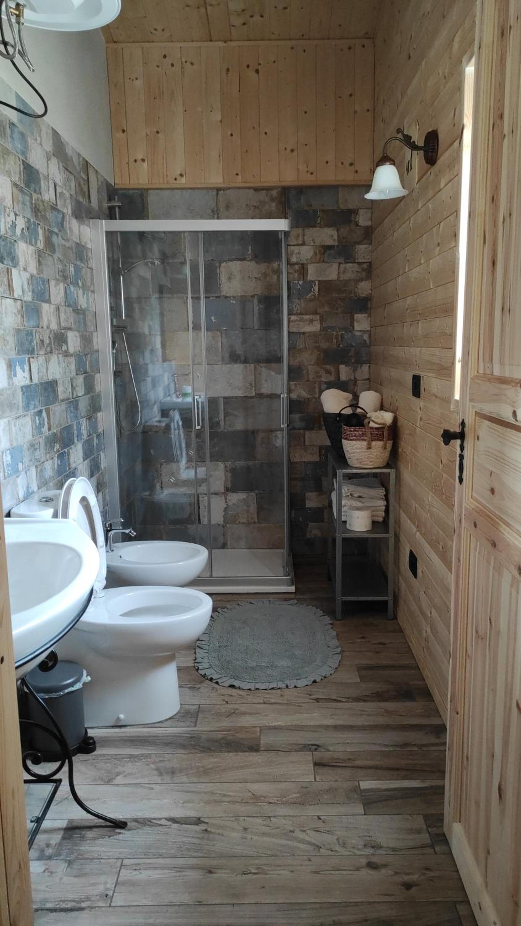 Double Room with Private Bathroom photo 2