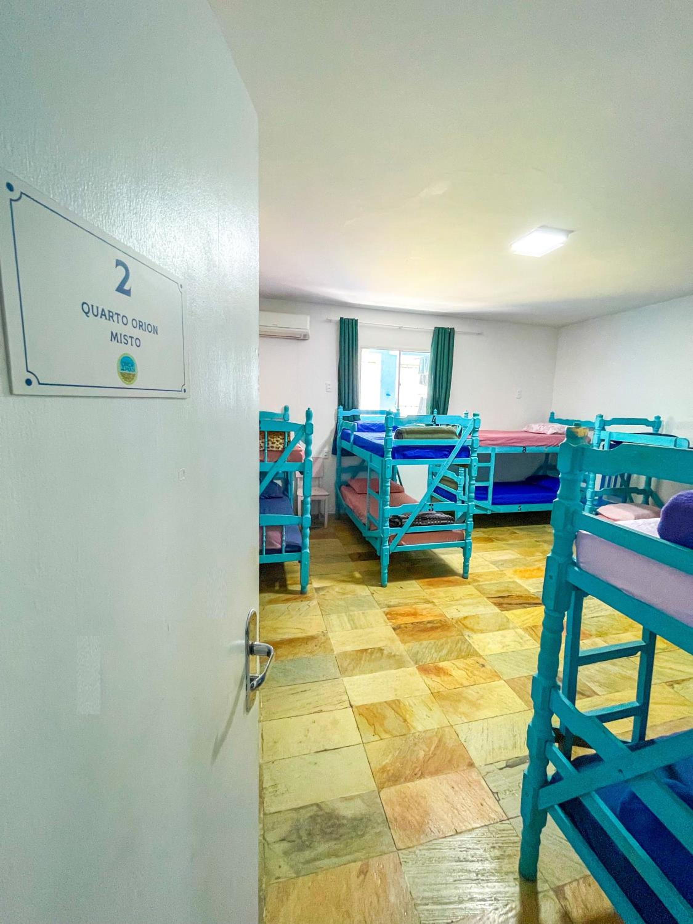 Bed in 10-Bed Mixed Dormitory Room Orion photo 1