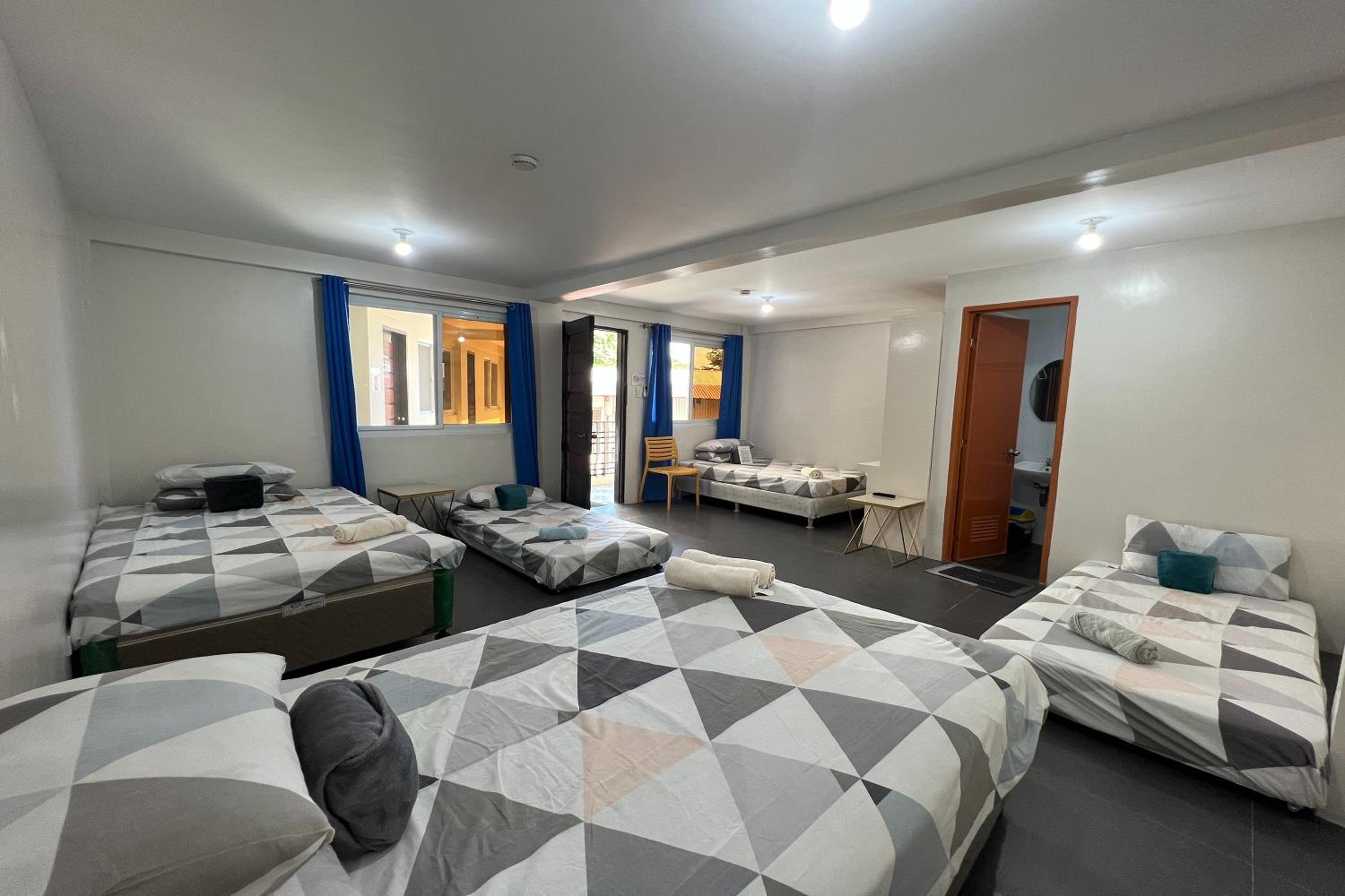 Deluxe Family Room - Photo 1
