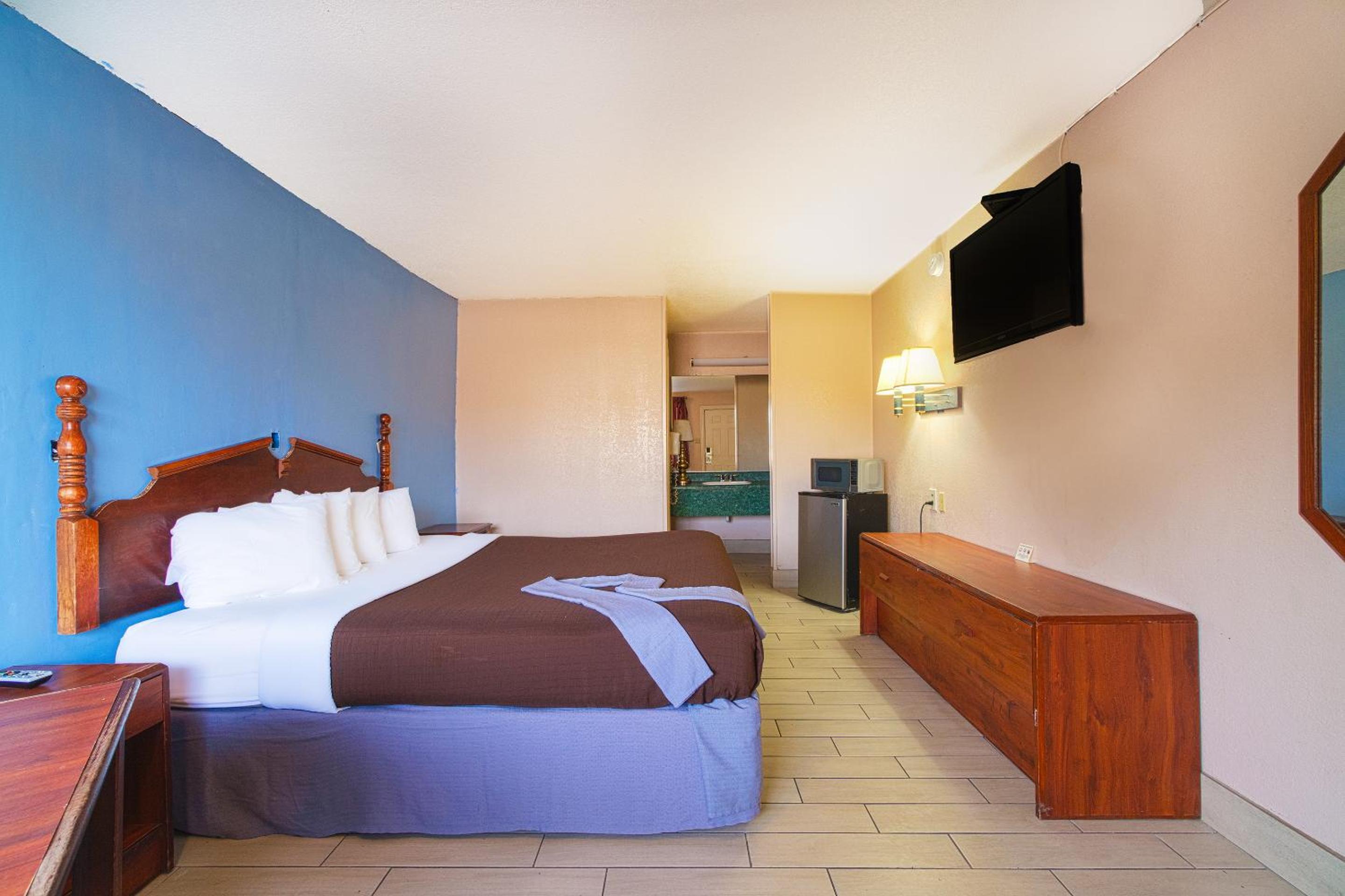 2 Queen Bed - Photo 5