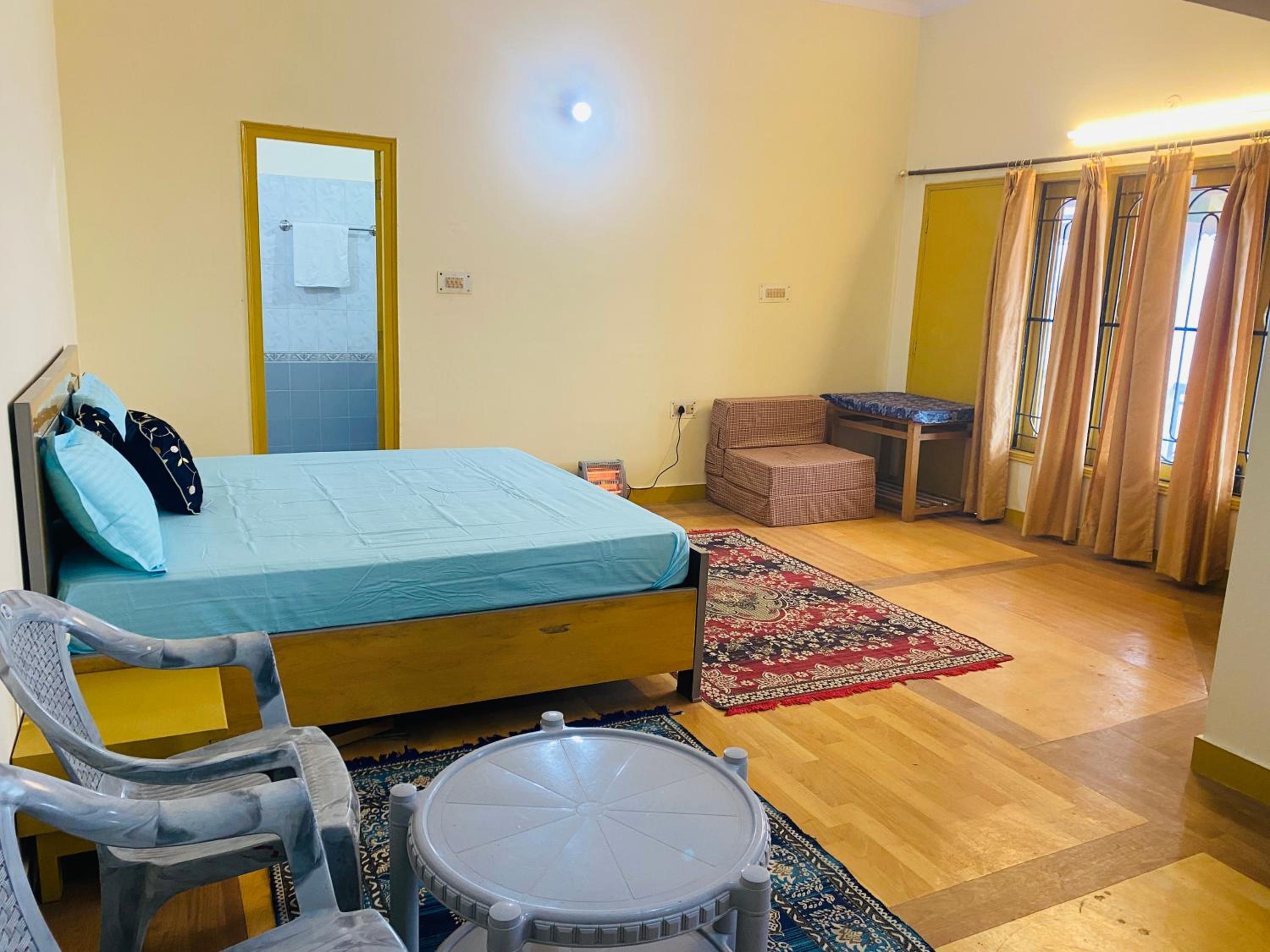 Two-Bedroom House photo 2