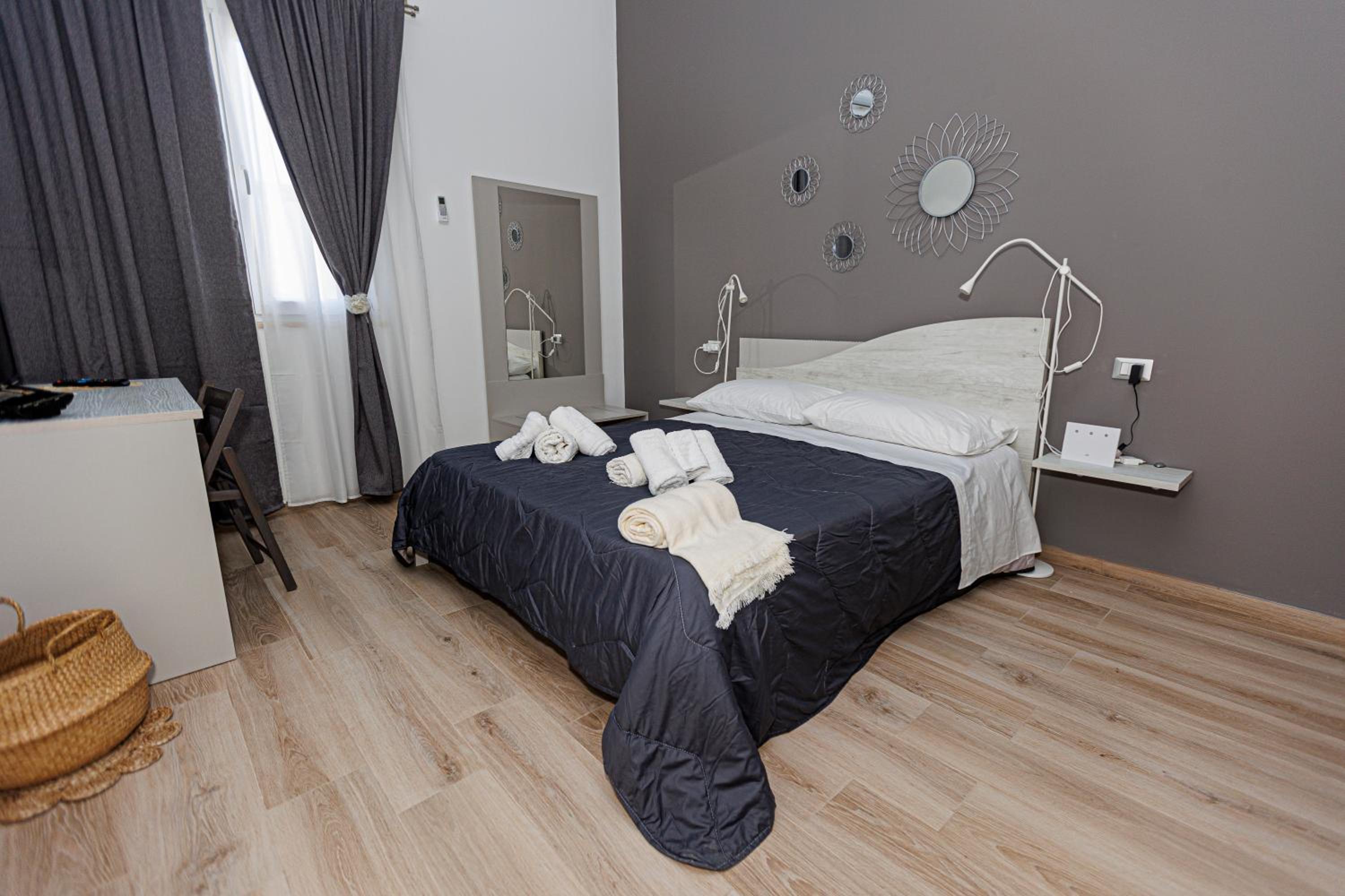 Double Room with Private Bathroom photo 1