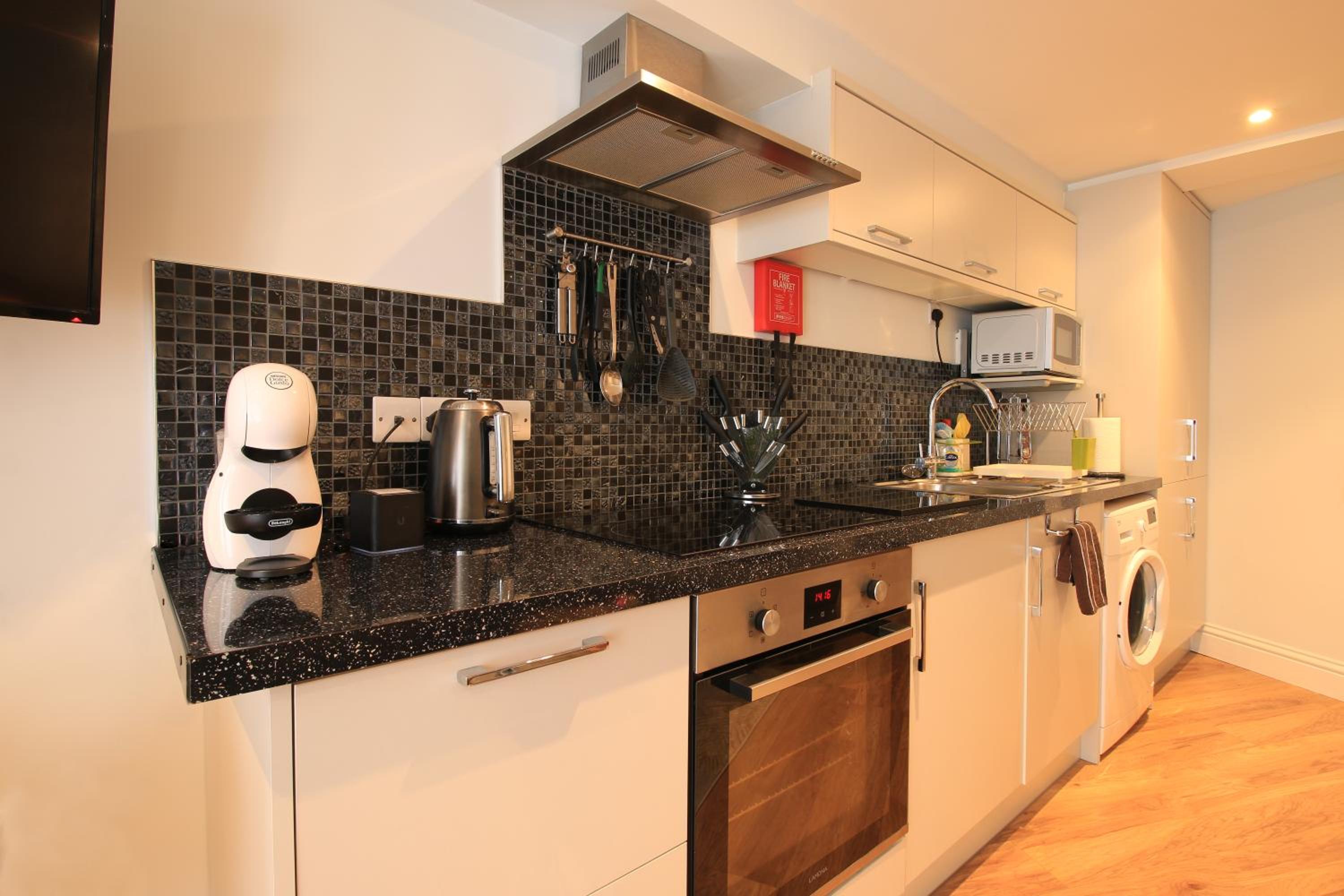 One-Bedroom Apartment with Garden View photo 3