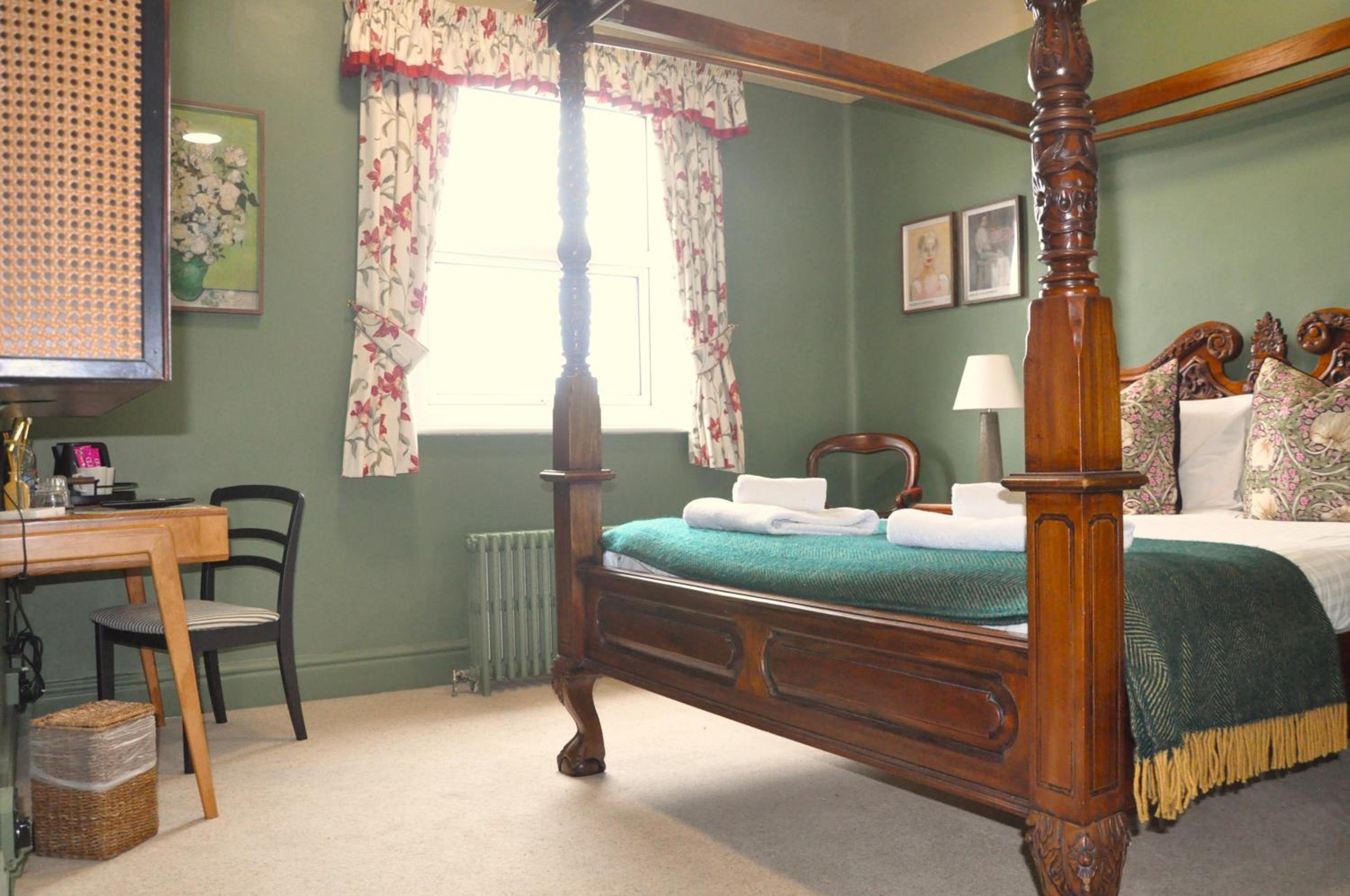 Deluxe Double Room with Sea View - Photo 8