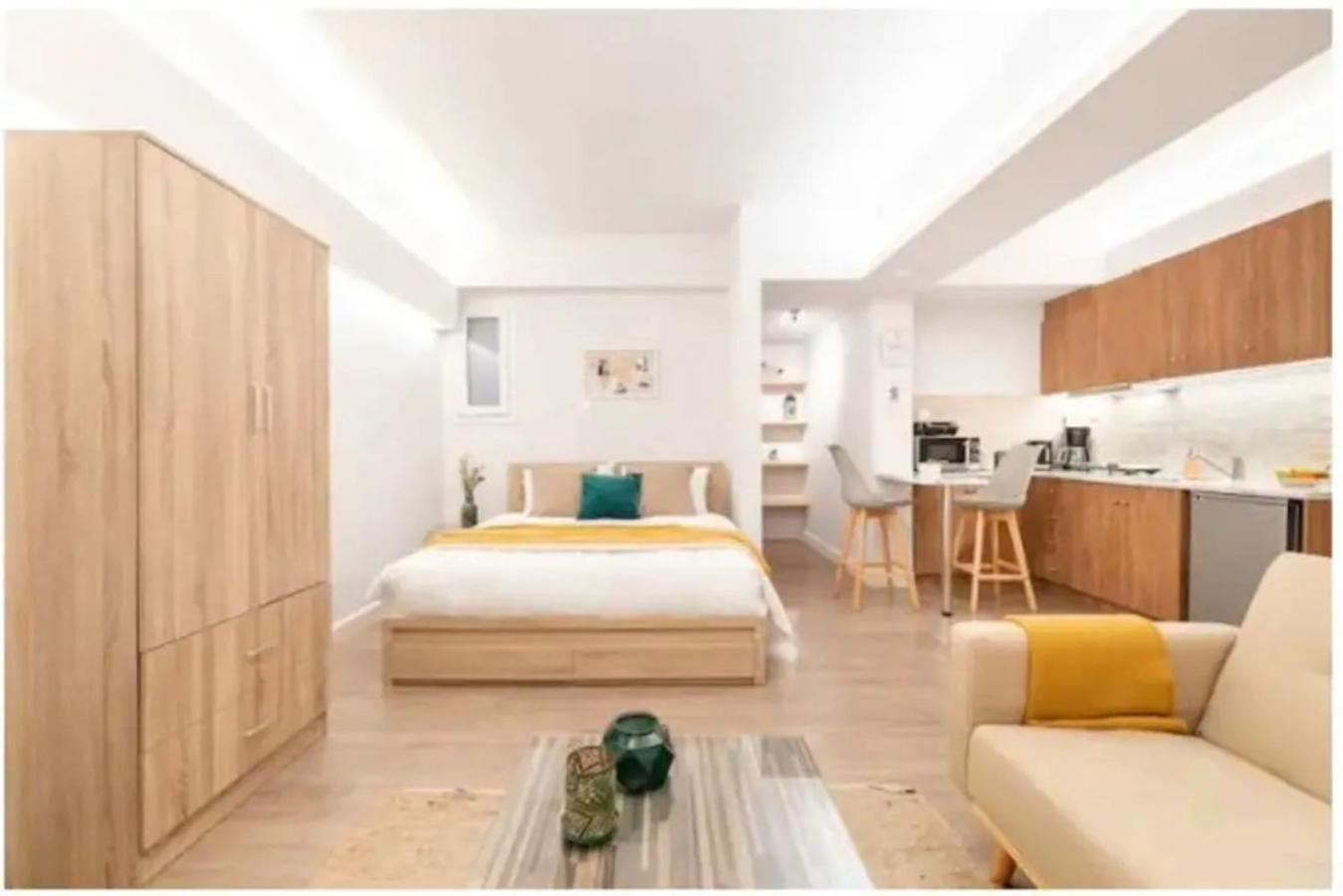 Studio Apartment