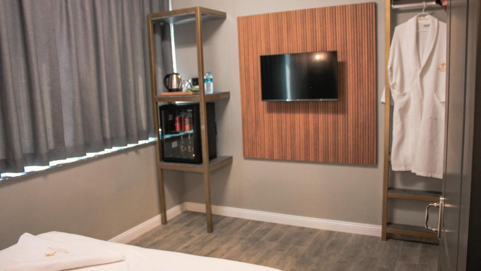 Superior King Room photo 1