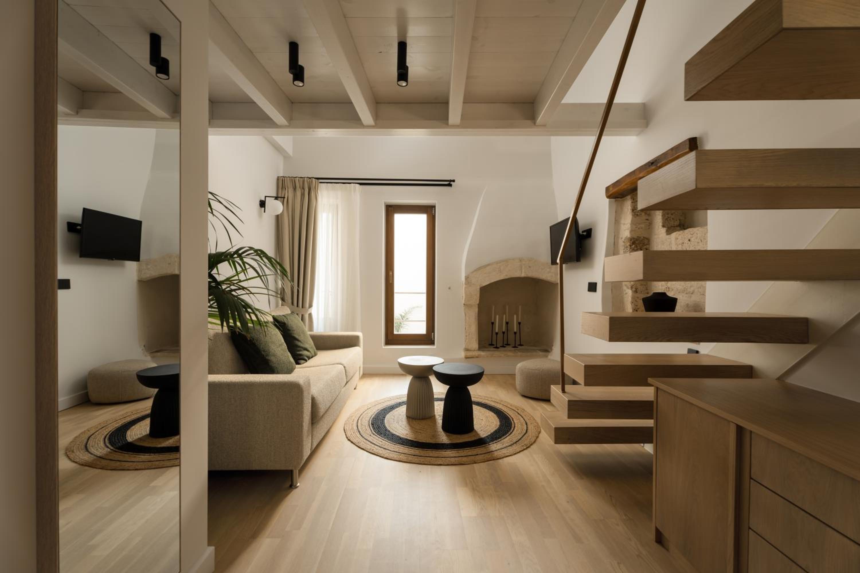 Estia- Two Floor Suite with Pool View photo 2