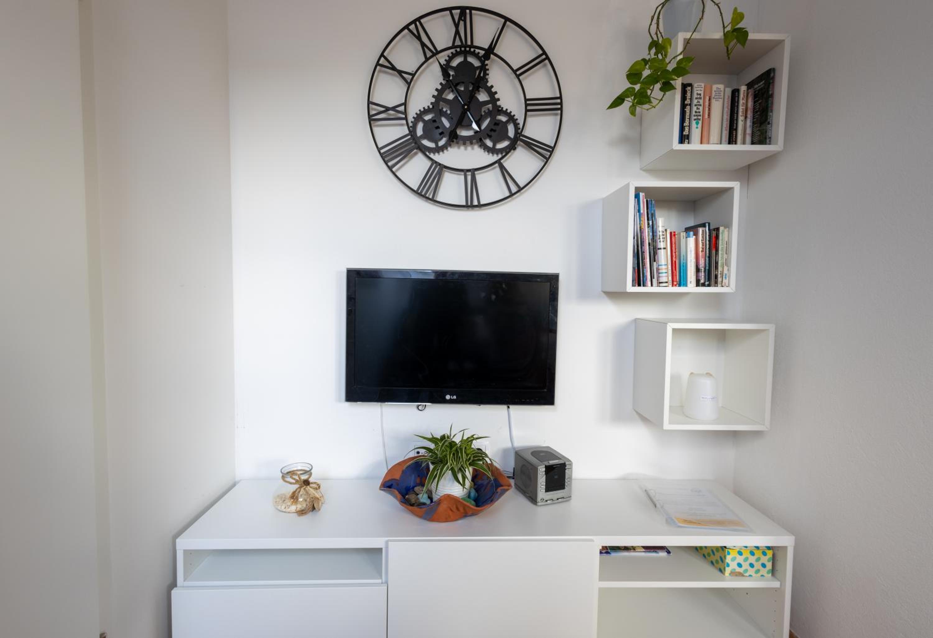 Two-Bedroom Apartment with Balcony photo 1