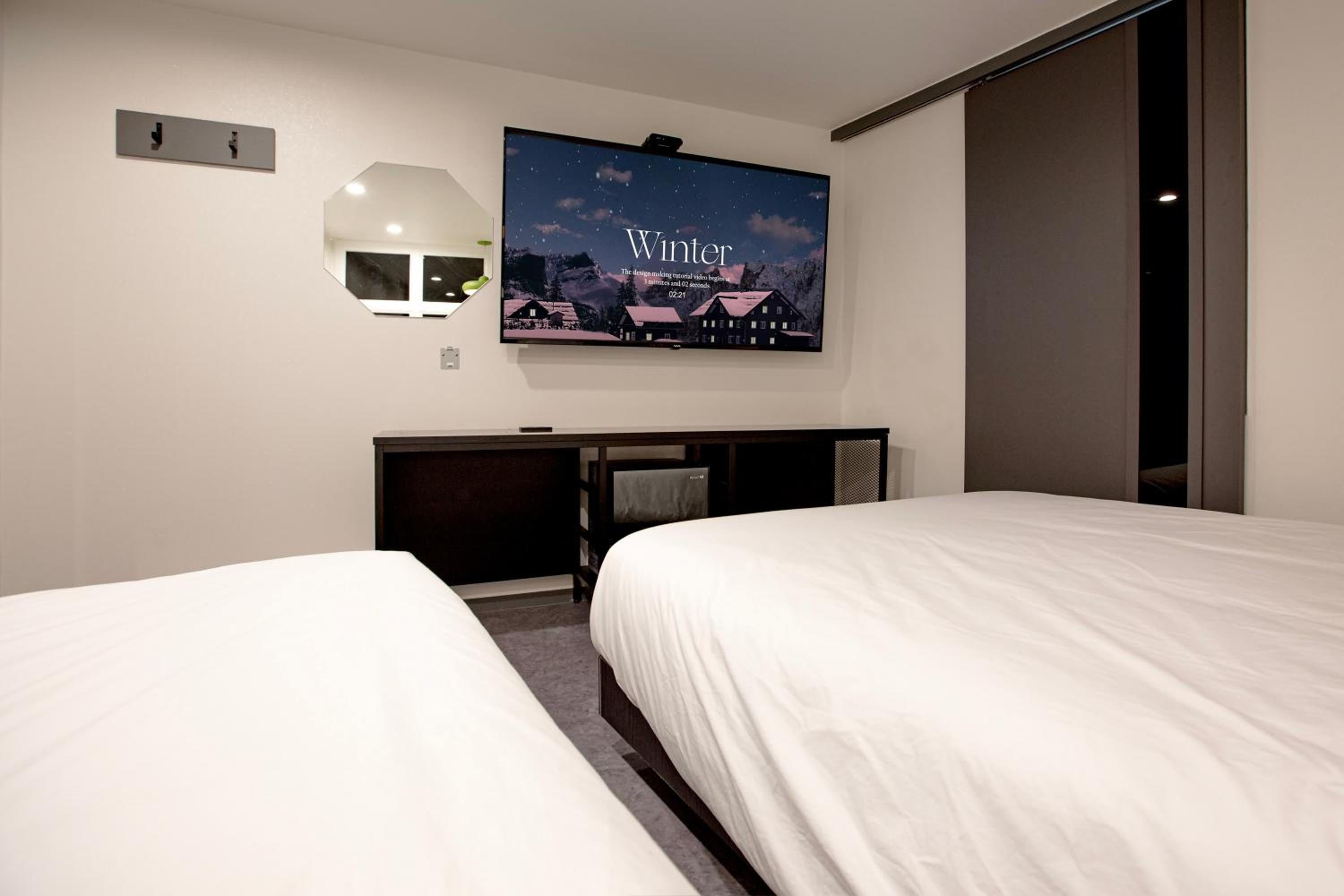 Standard Twin Room - Photo 2