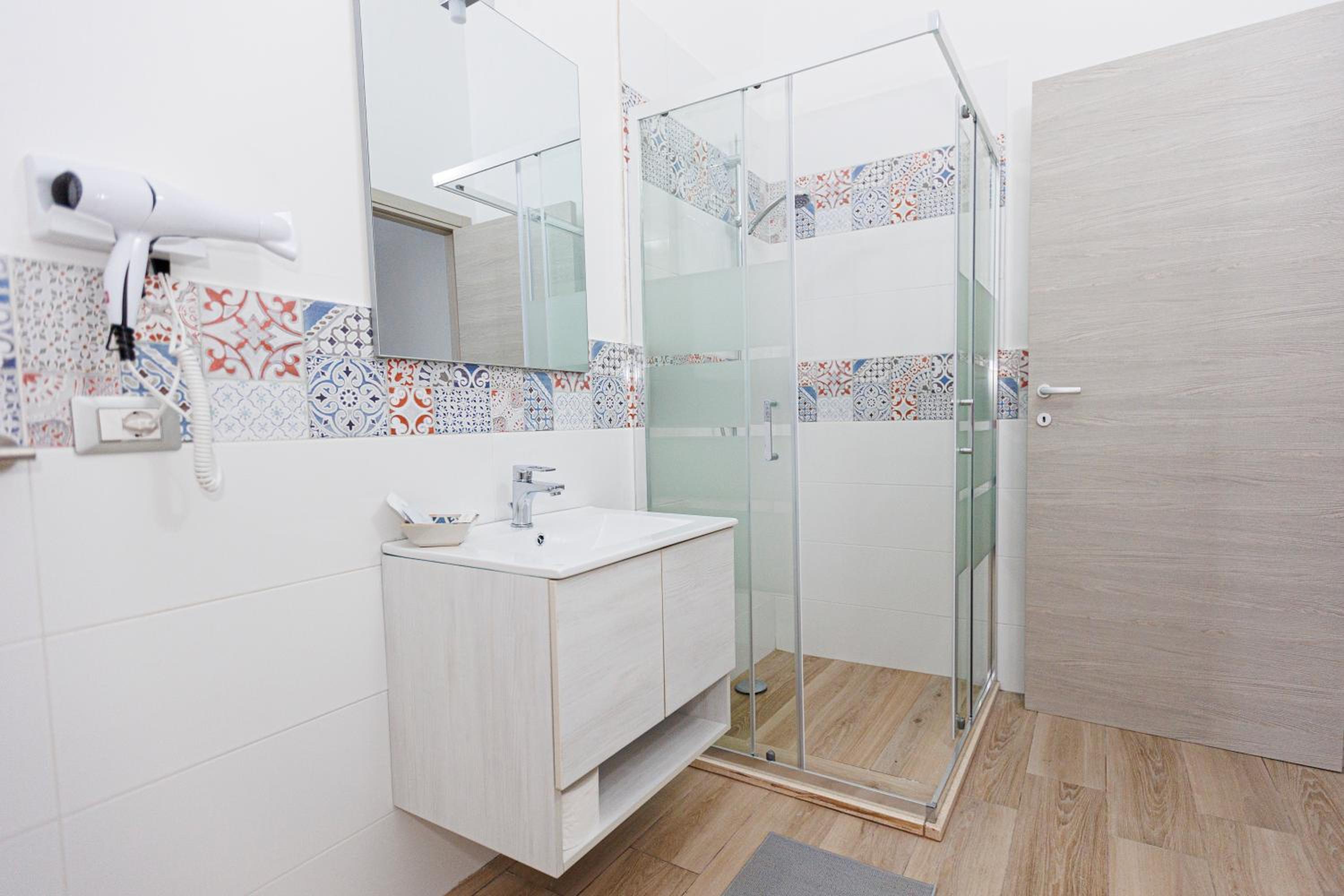 Double Room with Private Bathroom photo 2