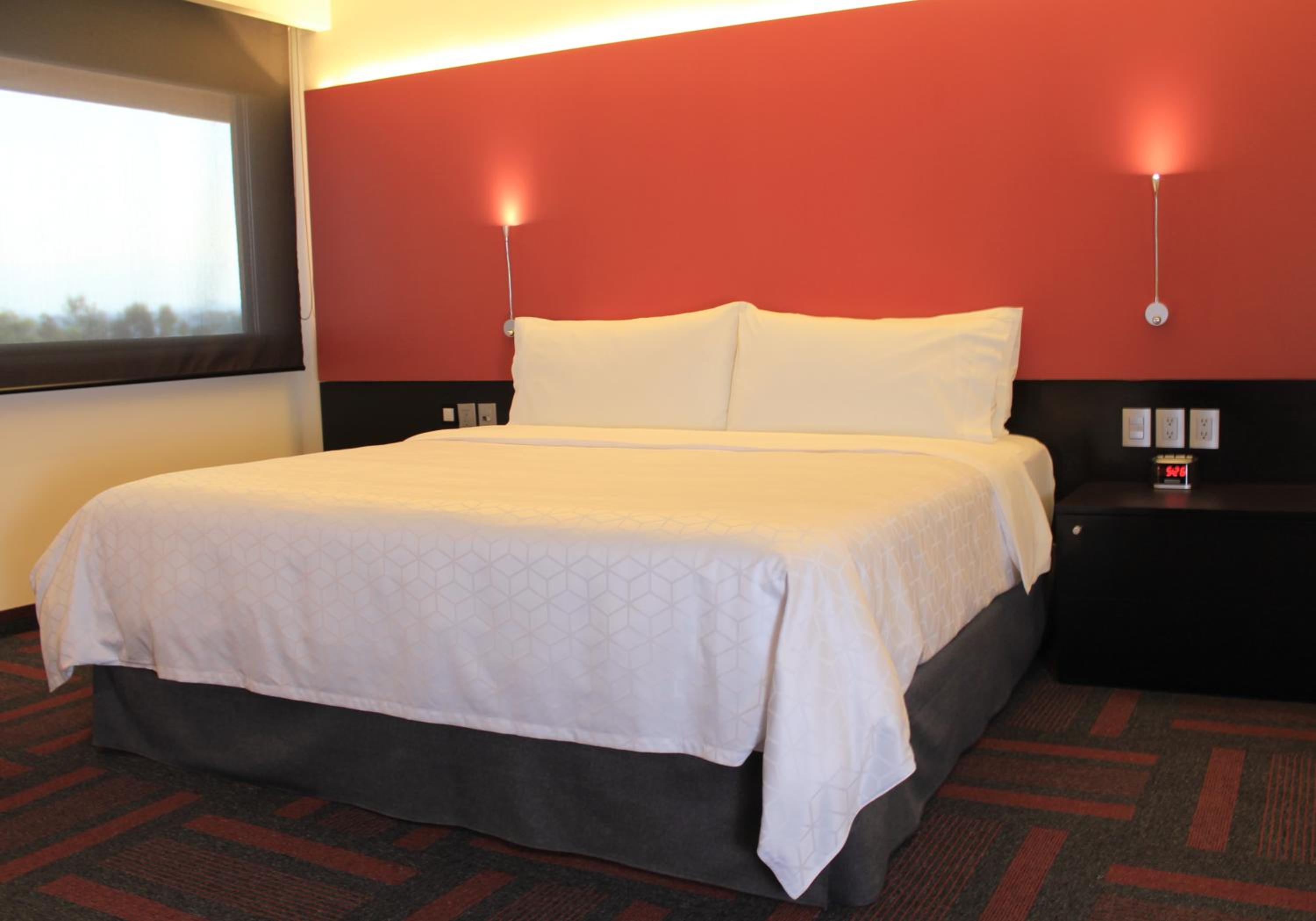 Standard King Room - Photo 1