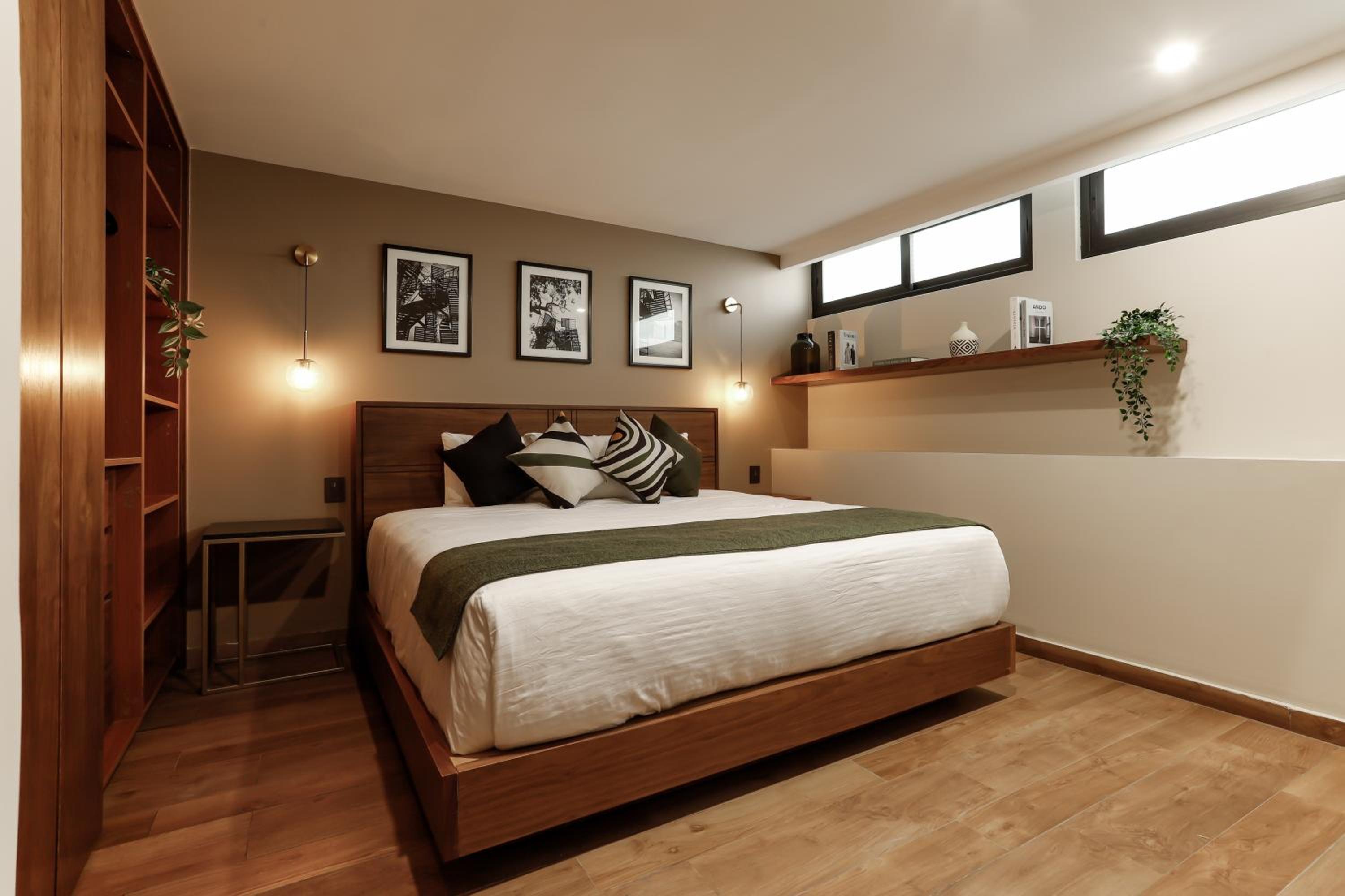 Deluxe Apartment