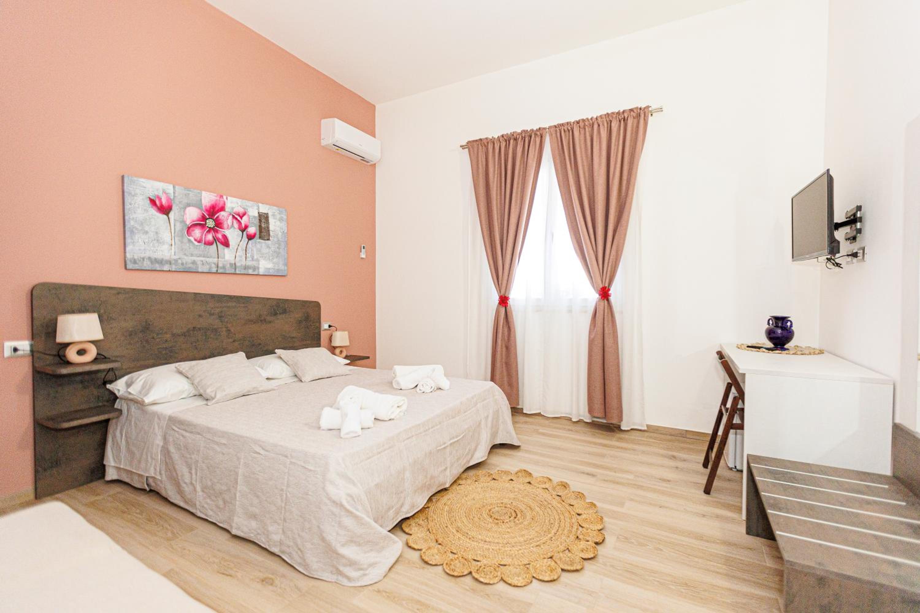Double Room with Private Bathroom photo 1