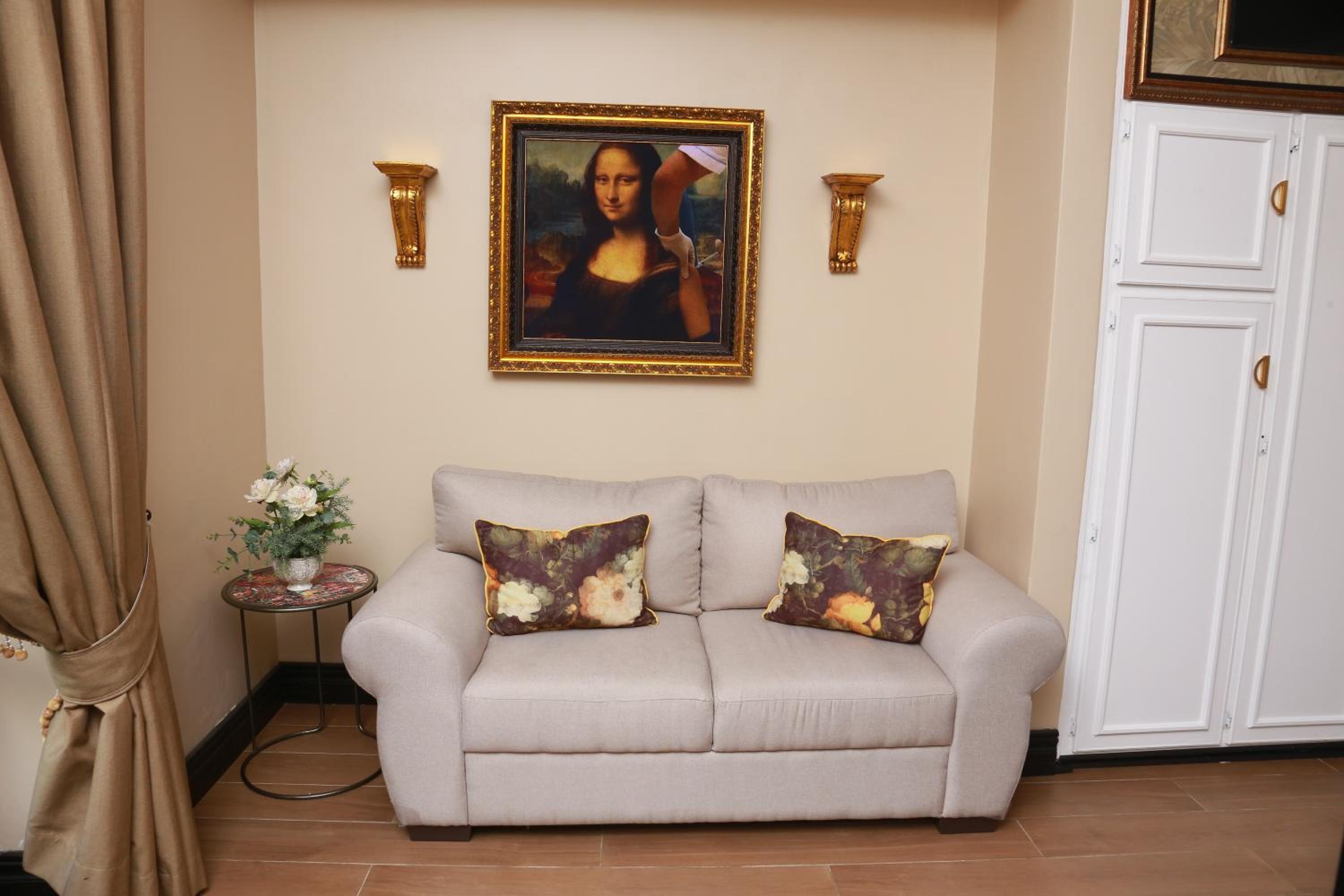 Superior King Room - Photo 4