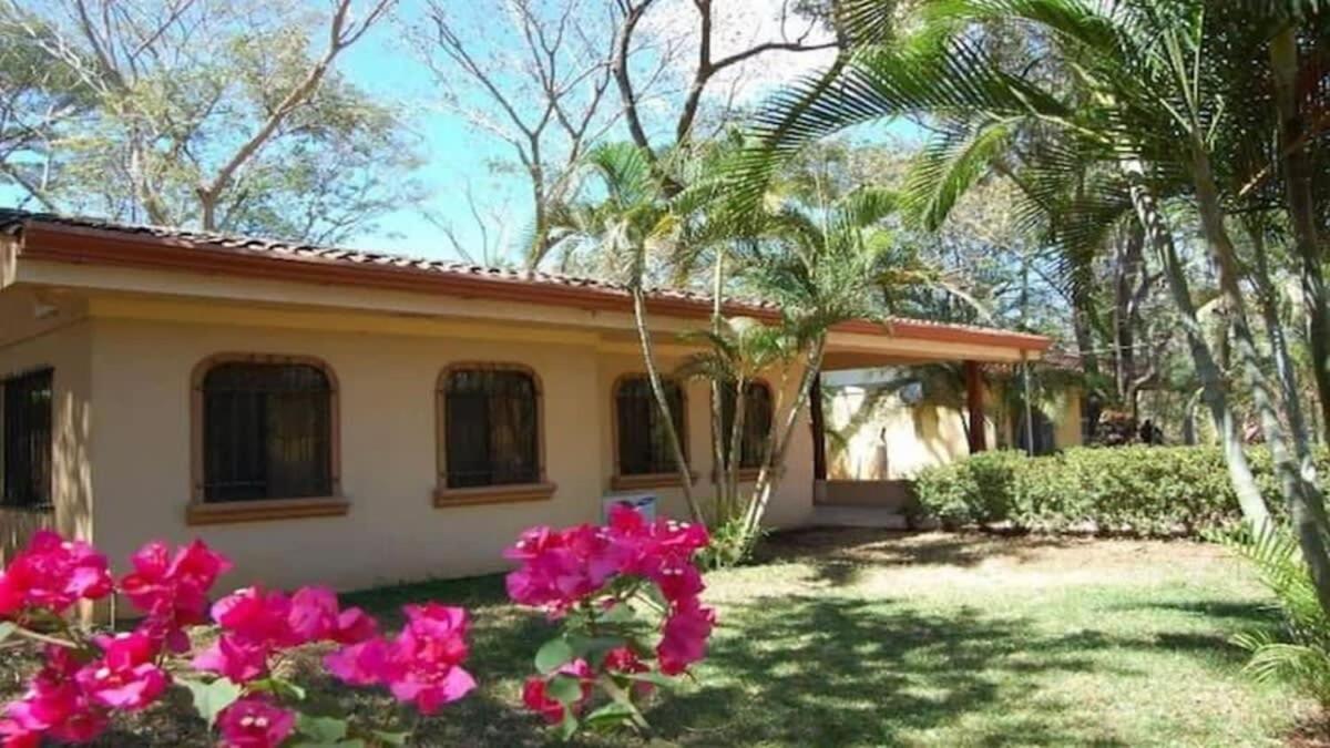 Villa photo 3
