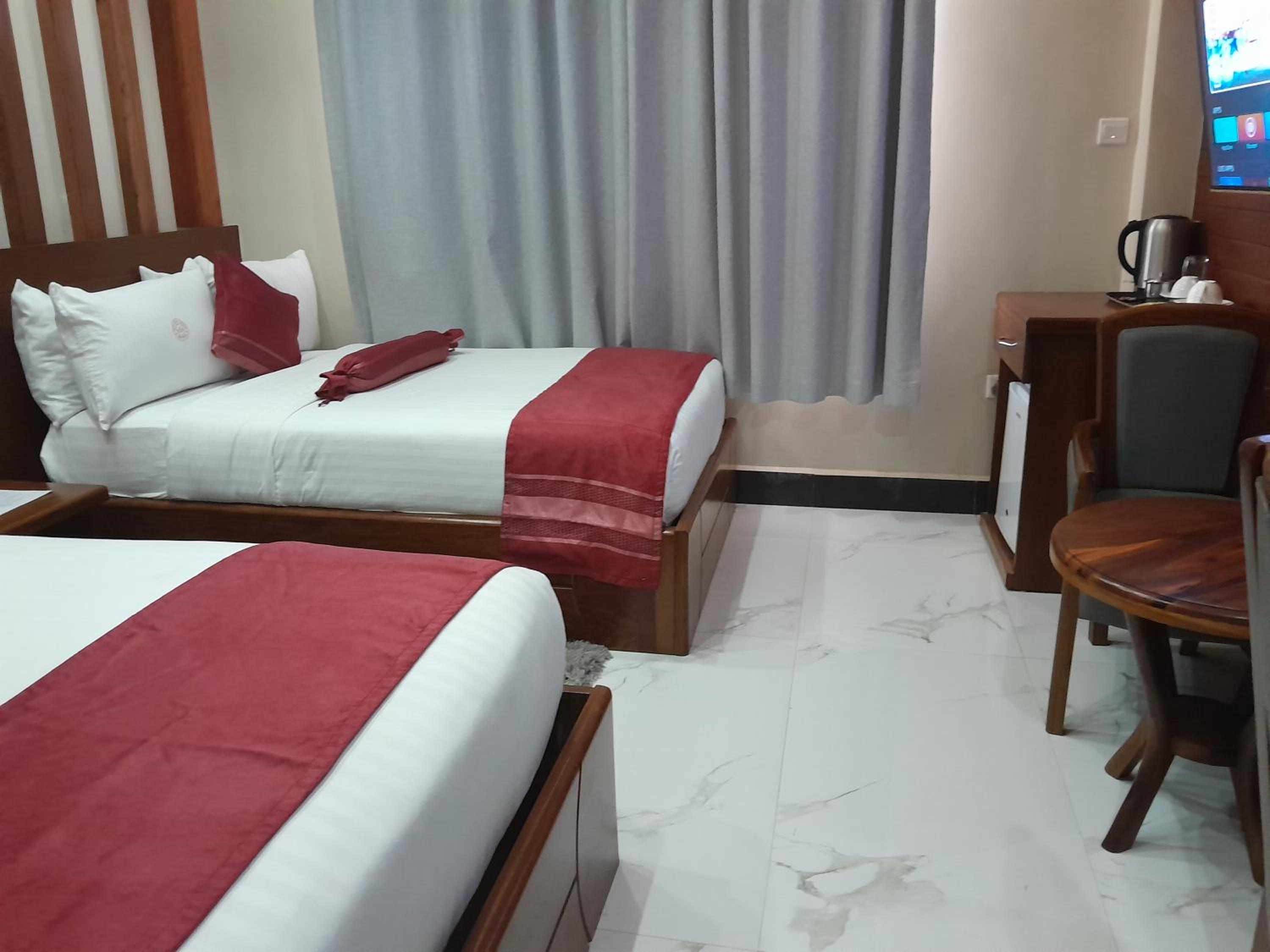 Standard Twin Room