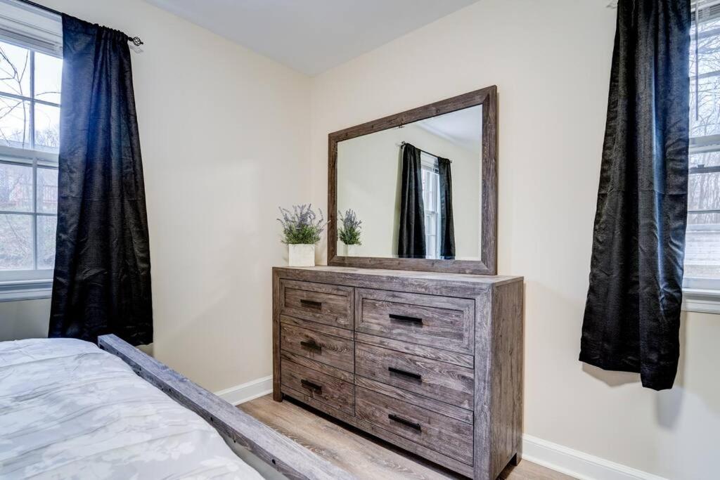 Four-Bedroom House photo 2