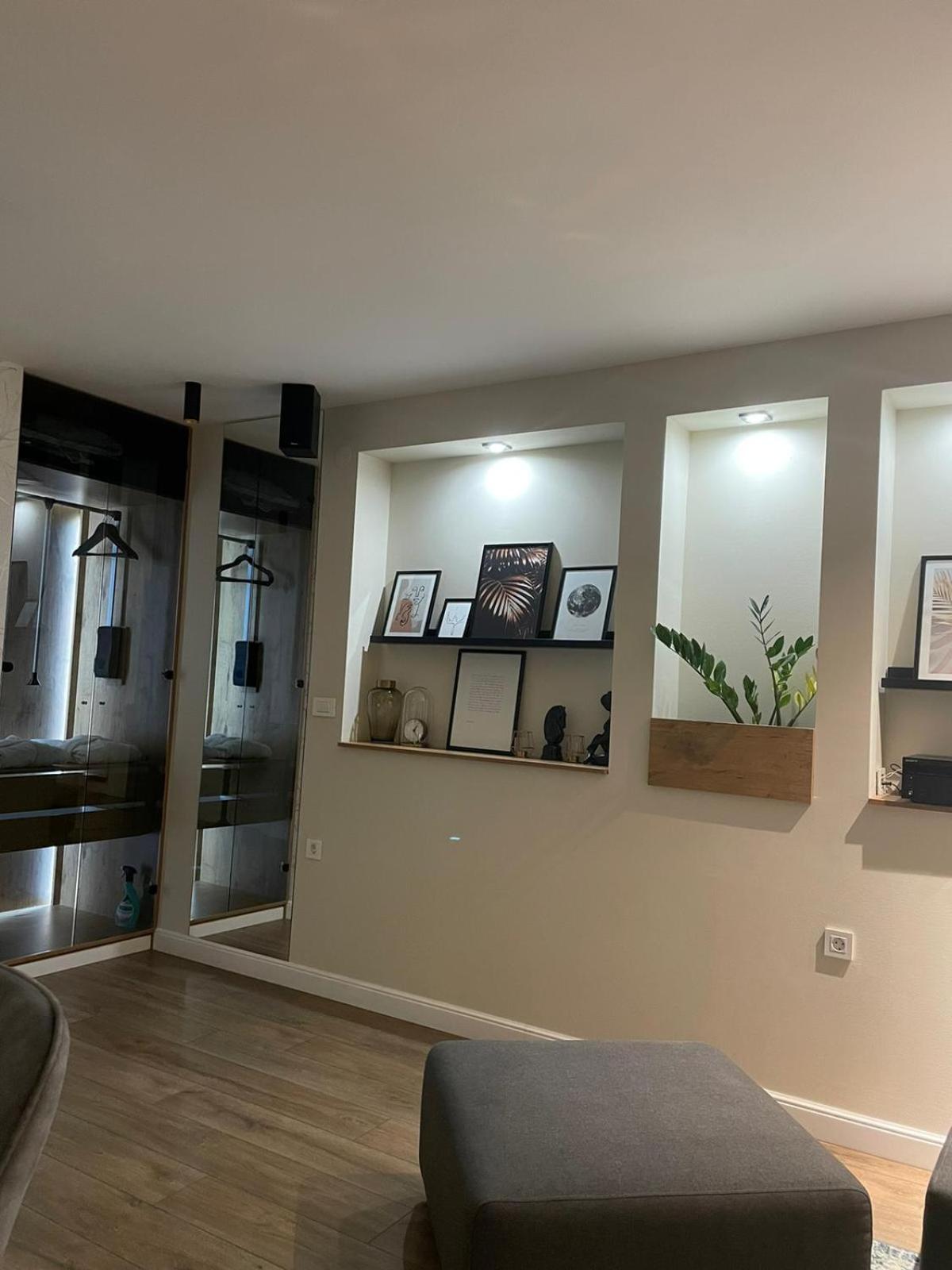 One-Bedroom Apartment - Photo 13