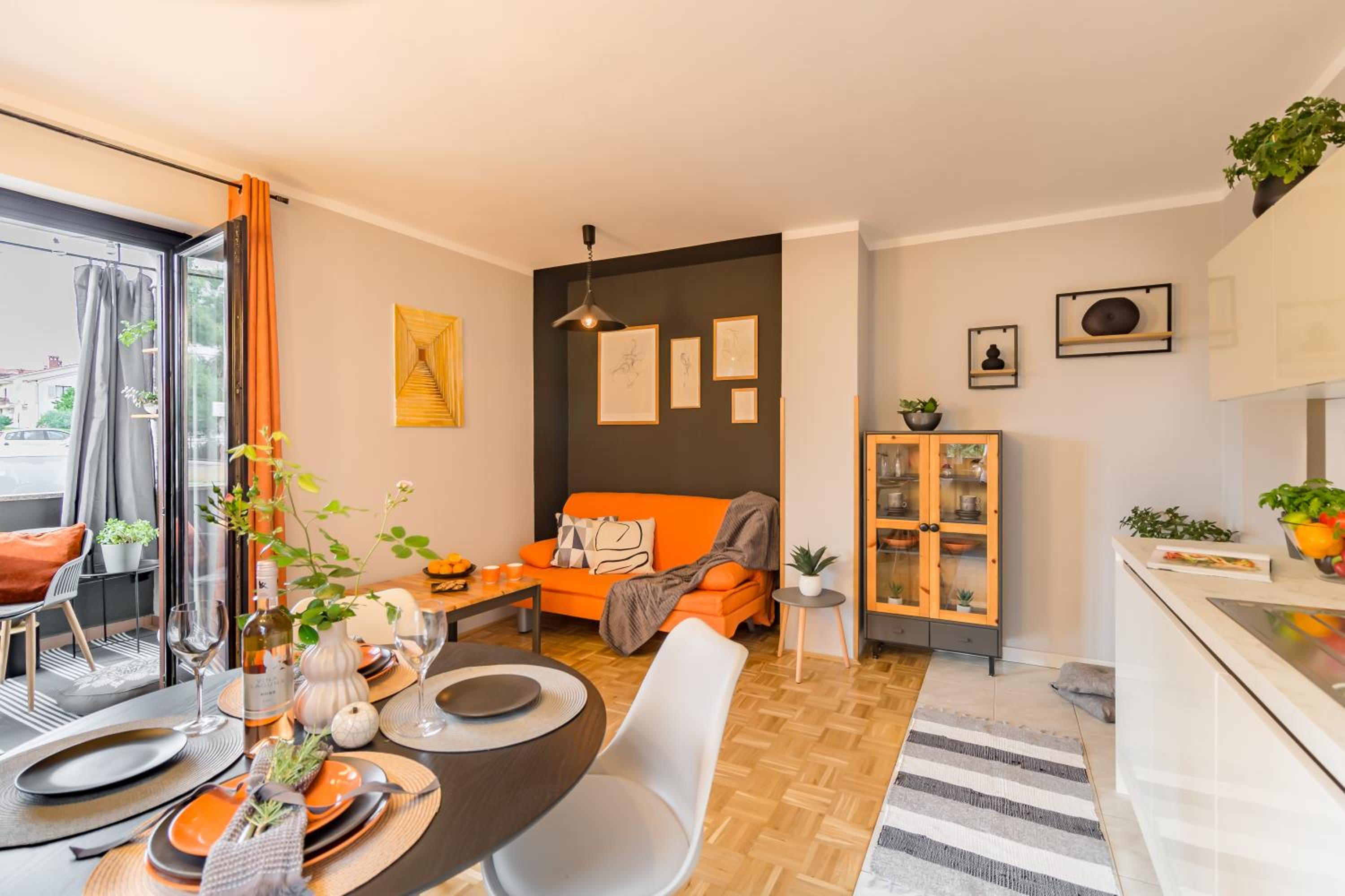 One-Bedroom Apartment