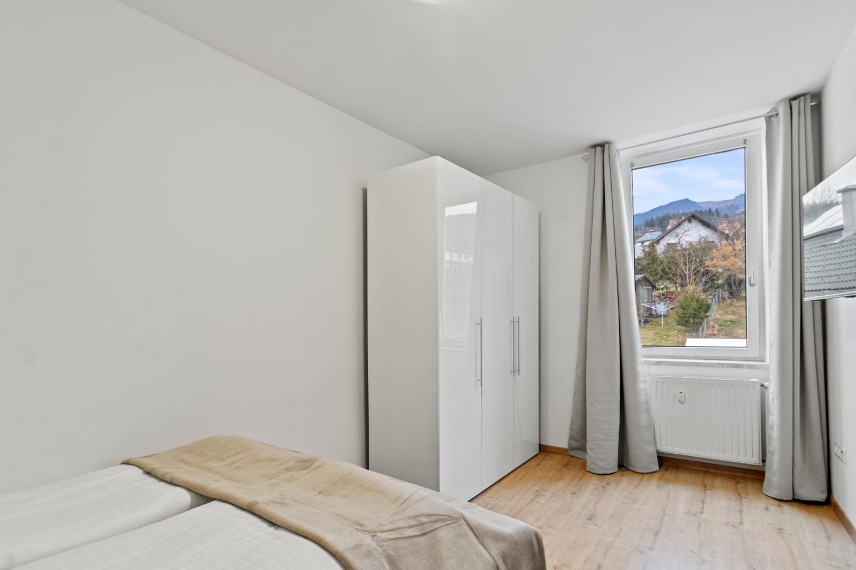 One-Bedroom Apartment photo 3