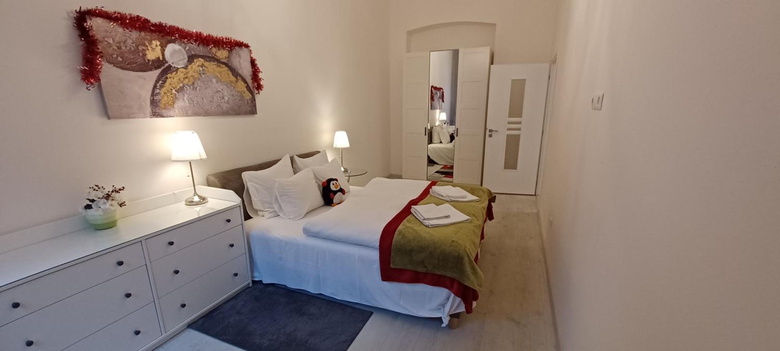 Two-Bedroom Apartment - Photo 33