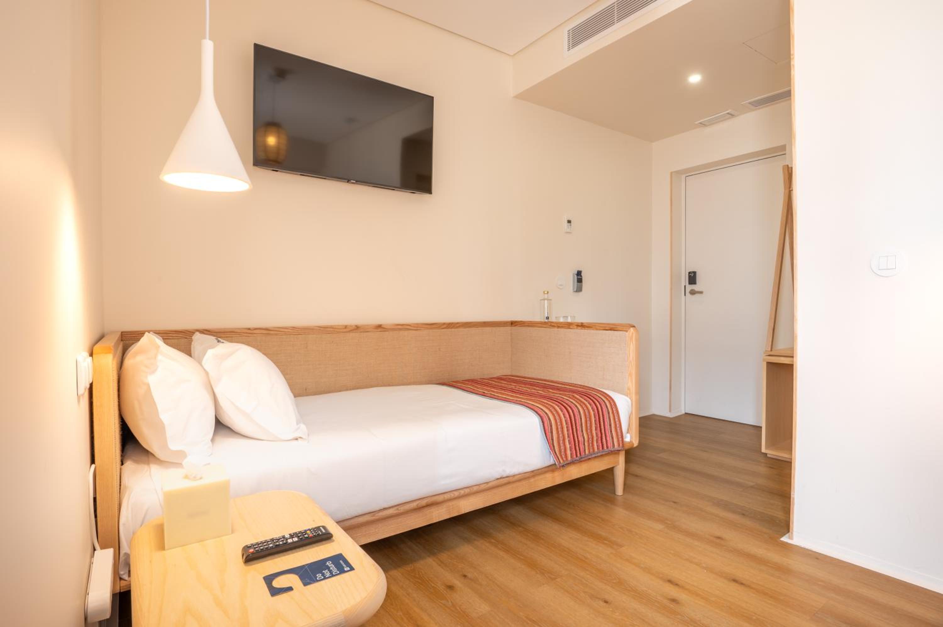 Kleines Zweibettzimmer