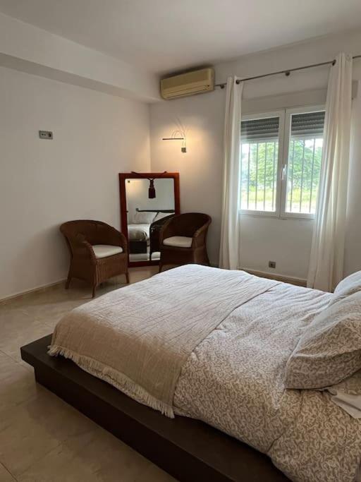 Casa de cinco habitaciones