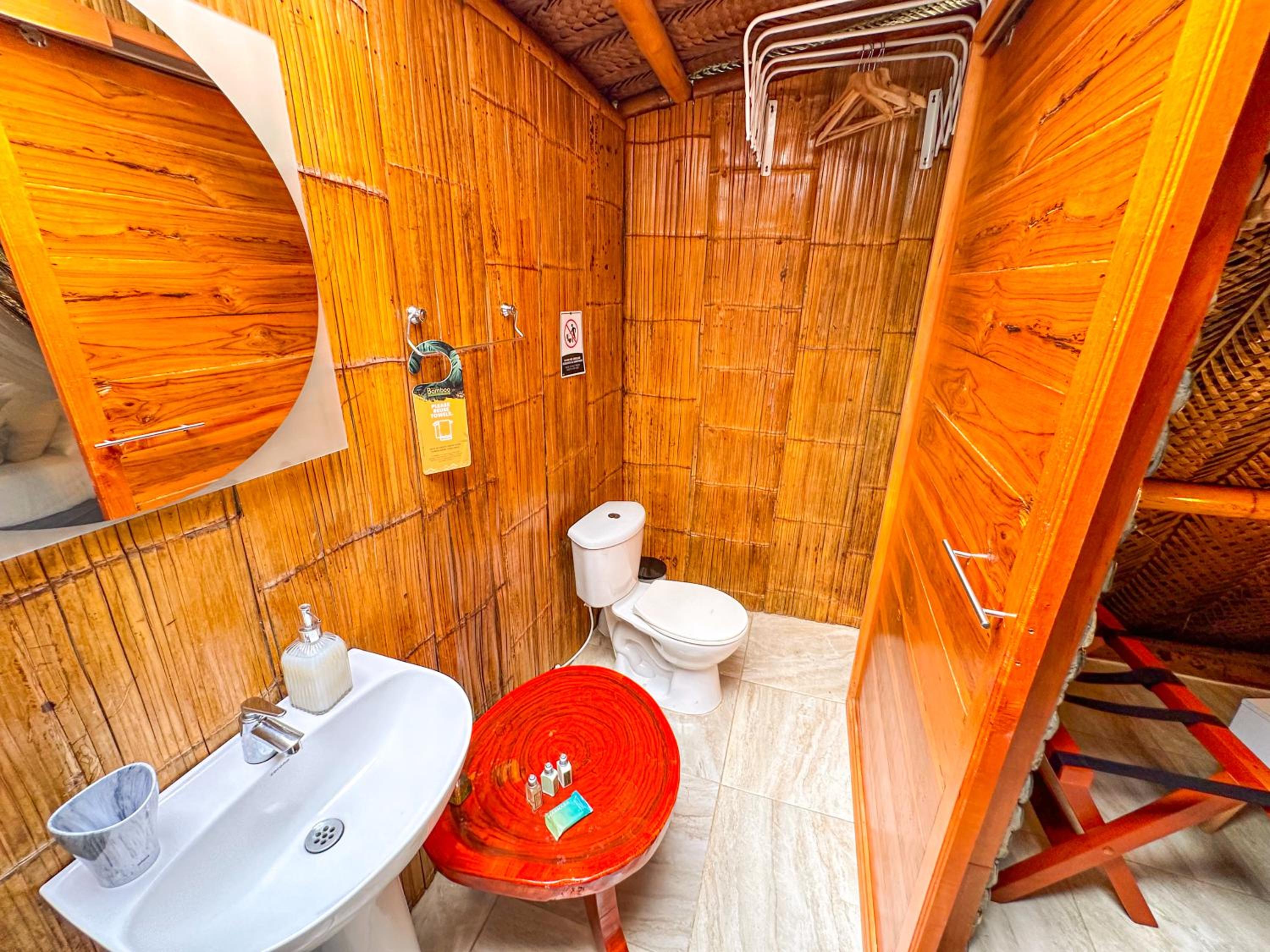 Superior Bungalow photo 2