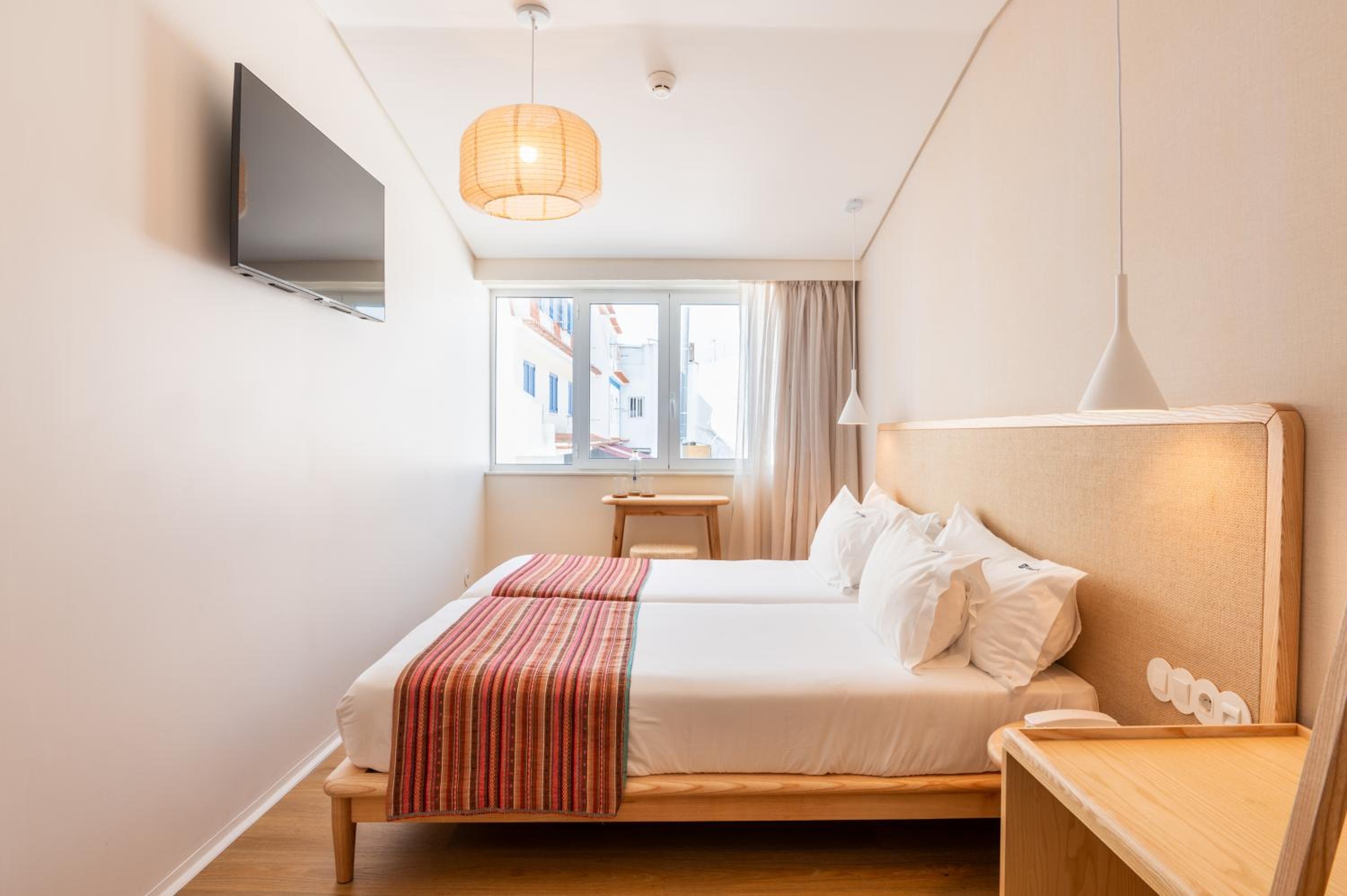 Twin Room - Photo 1