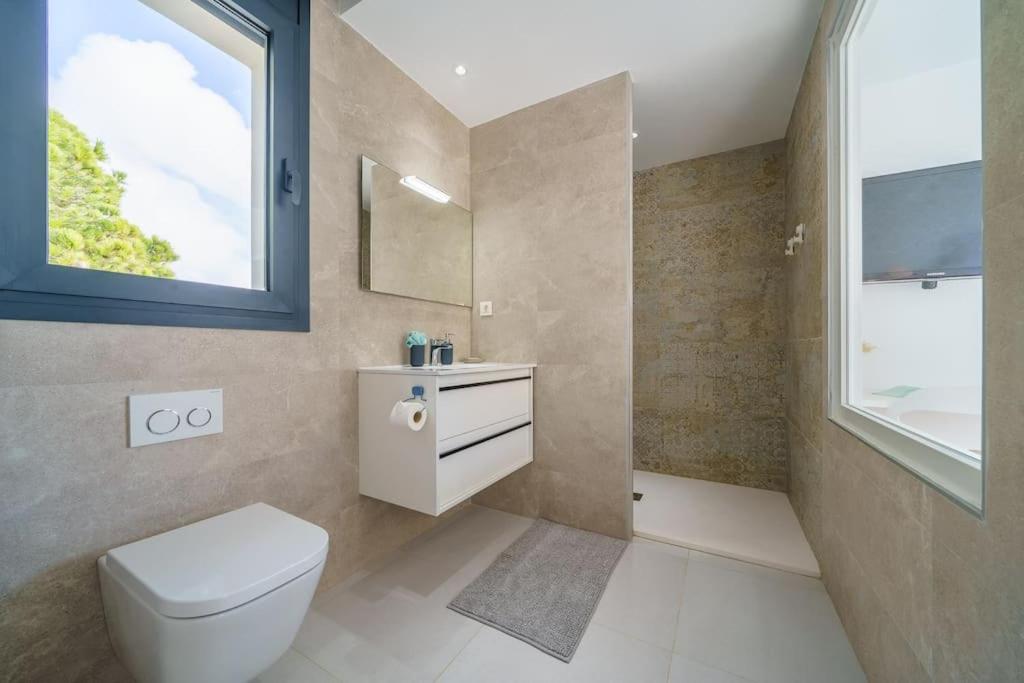 Villa photo 3