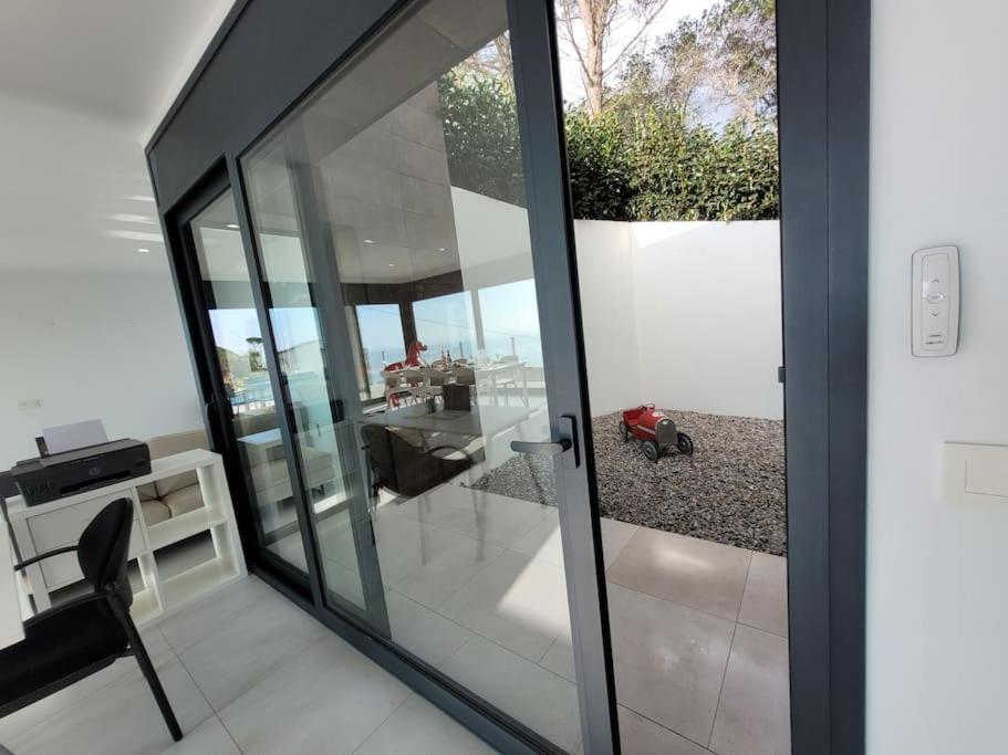 Villa photo 2